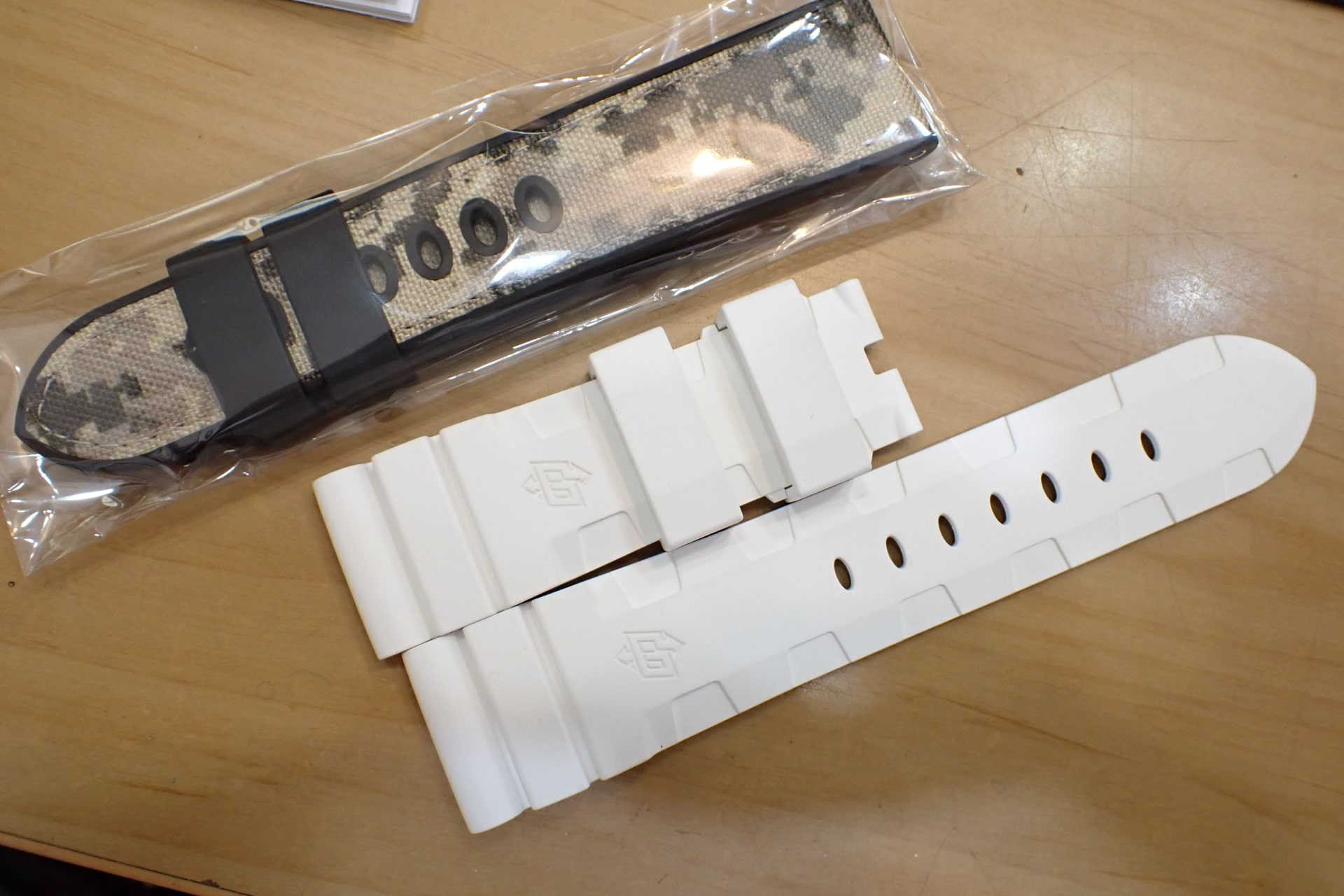 パネライ/Panerai サブマーシブル クアランタクワトロ ネイビーシールズ Ref.PAM01518