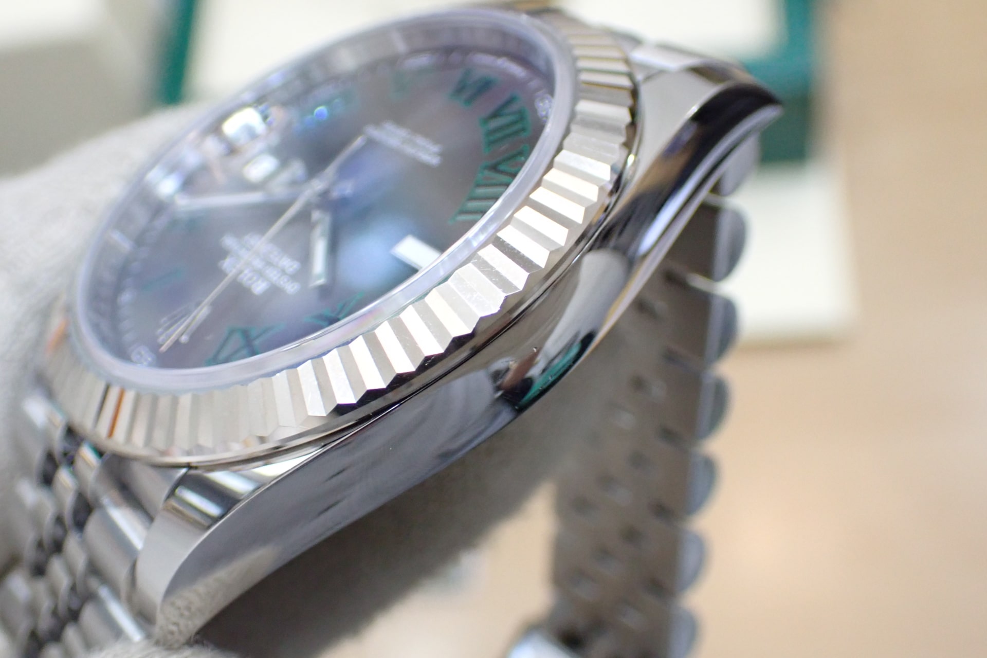 ROLEX/ロレックス デイトジャスト41 Ref.126334 WG/SS スレートローマン/フルーテッドベゼル ジュビリーブレス