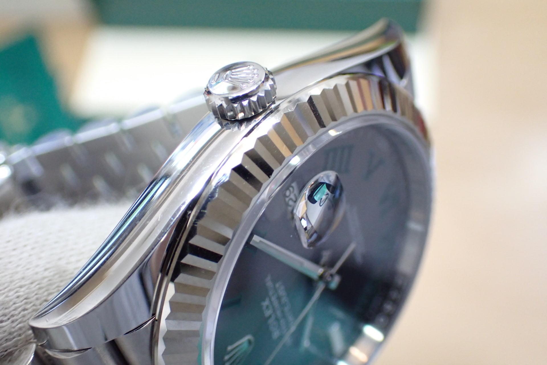 ROLEX/ロレックス デイトジャスト41 Ref.126334 WG/SS スレートローマン/フルーテッドベゼル ジュビリーブレス