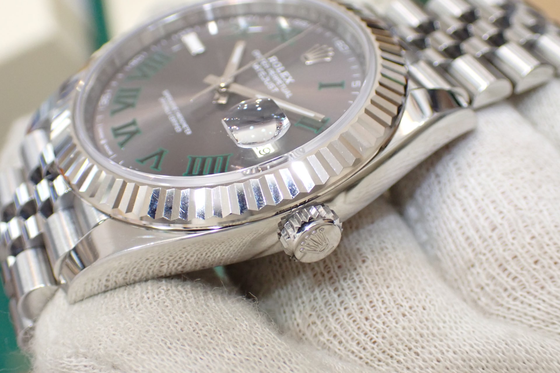 ROLEX/ロレックス デイトジャスト41 Ref.126334 WG/SS スレートローマン/フルーテッドベゼル ジュビリーブレス