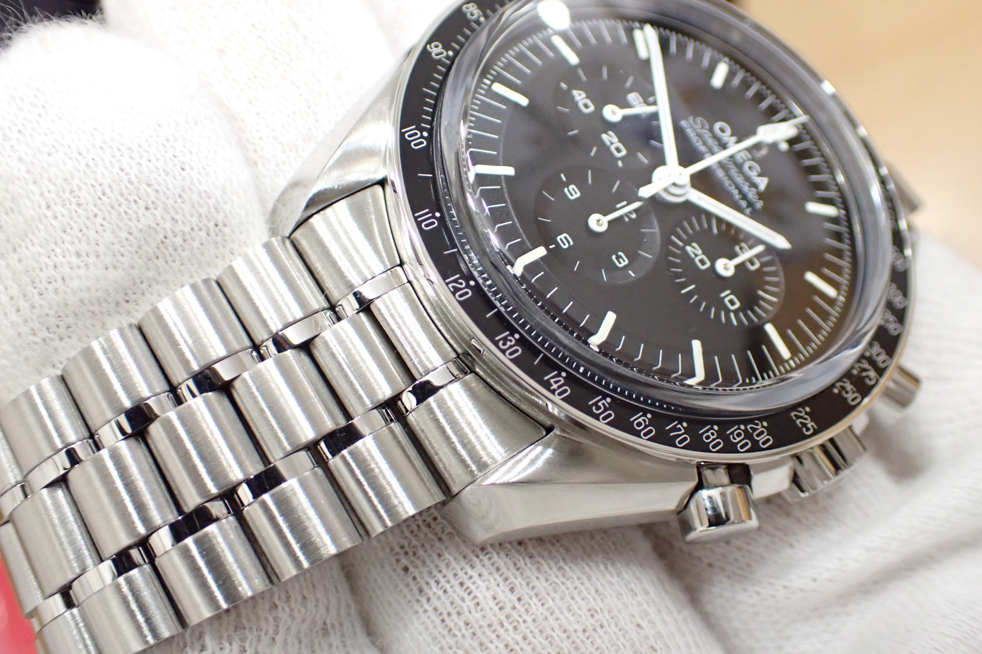 OMEGA/オメガ スピードマスター ムーンウォッチ プロフェッショナル コーアクシャル マスタークロノメーター Ref.310.30.42.50.01.002 高年式/一部保護シール付き