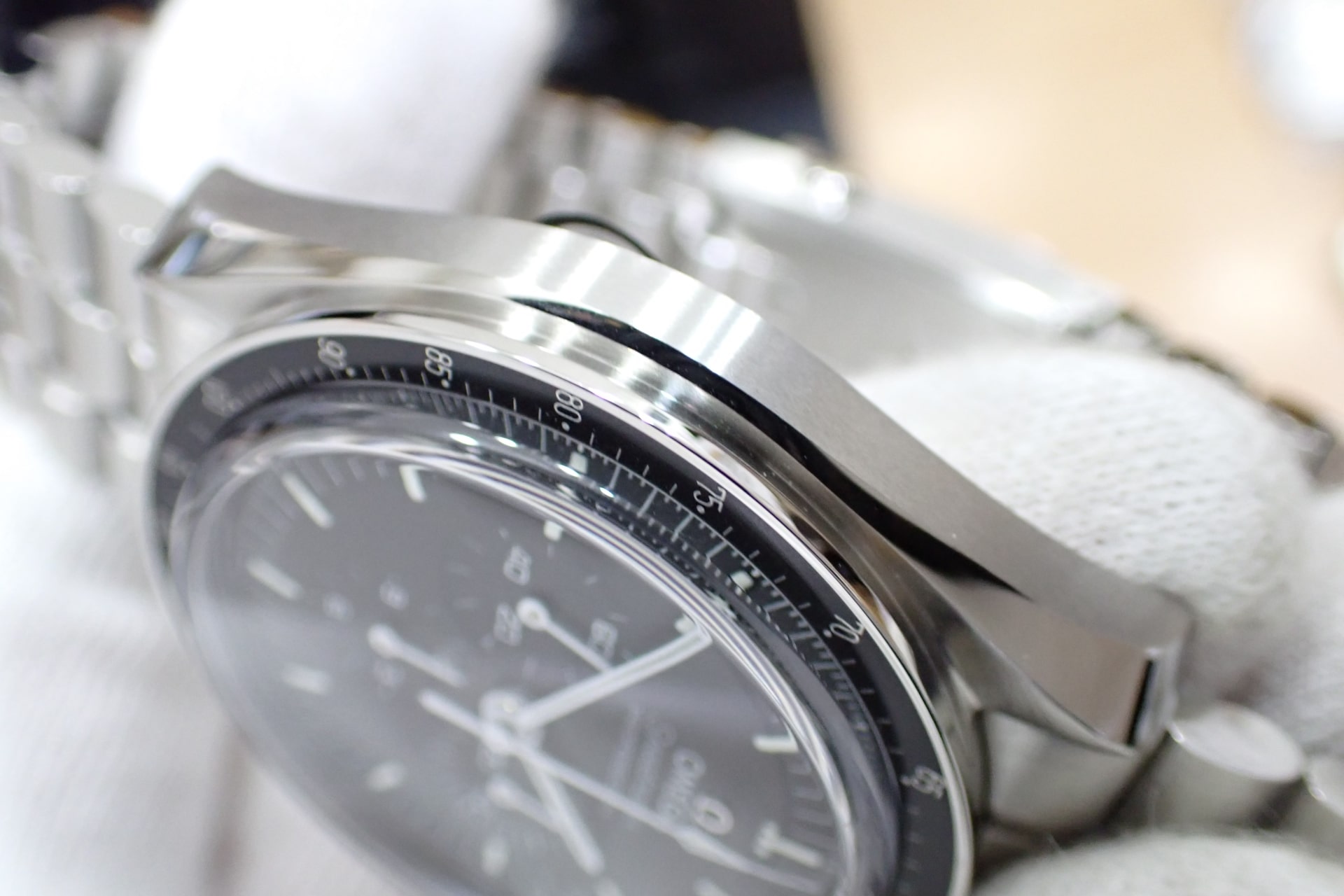 OMEGA/オメガ スピードマスター ムーンウォッチ プロフェッショナル コーアクシャル マスタークロノメーター Ref.310.30.42.50.01.002 高年式/一部保護シール付き