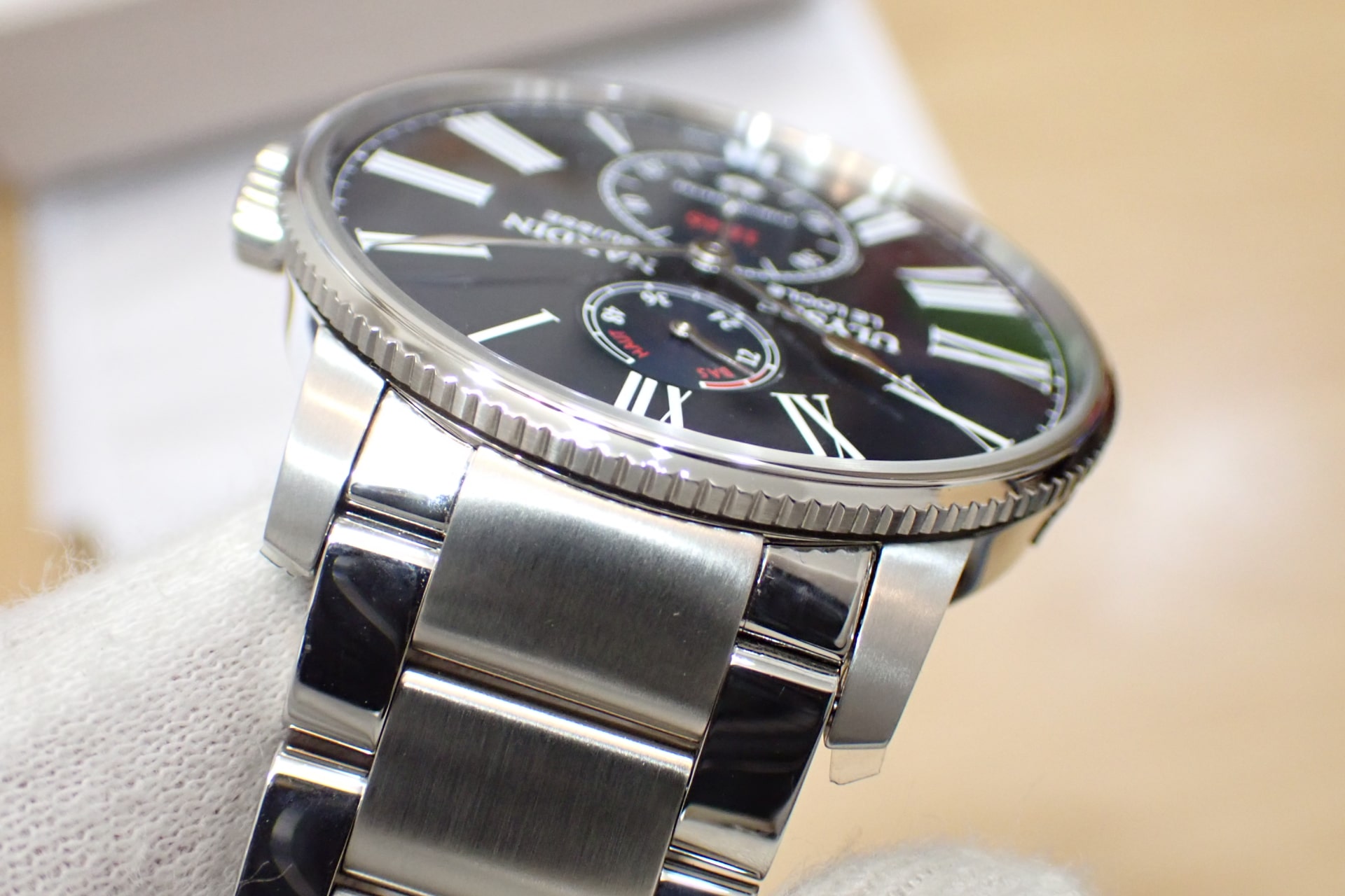 ユリスナルダン/ ULYSSE NARDIN マリーン トルピユール Ref.1183-310/43 ブルー文字盤 ステンレスブレスレットモデル