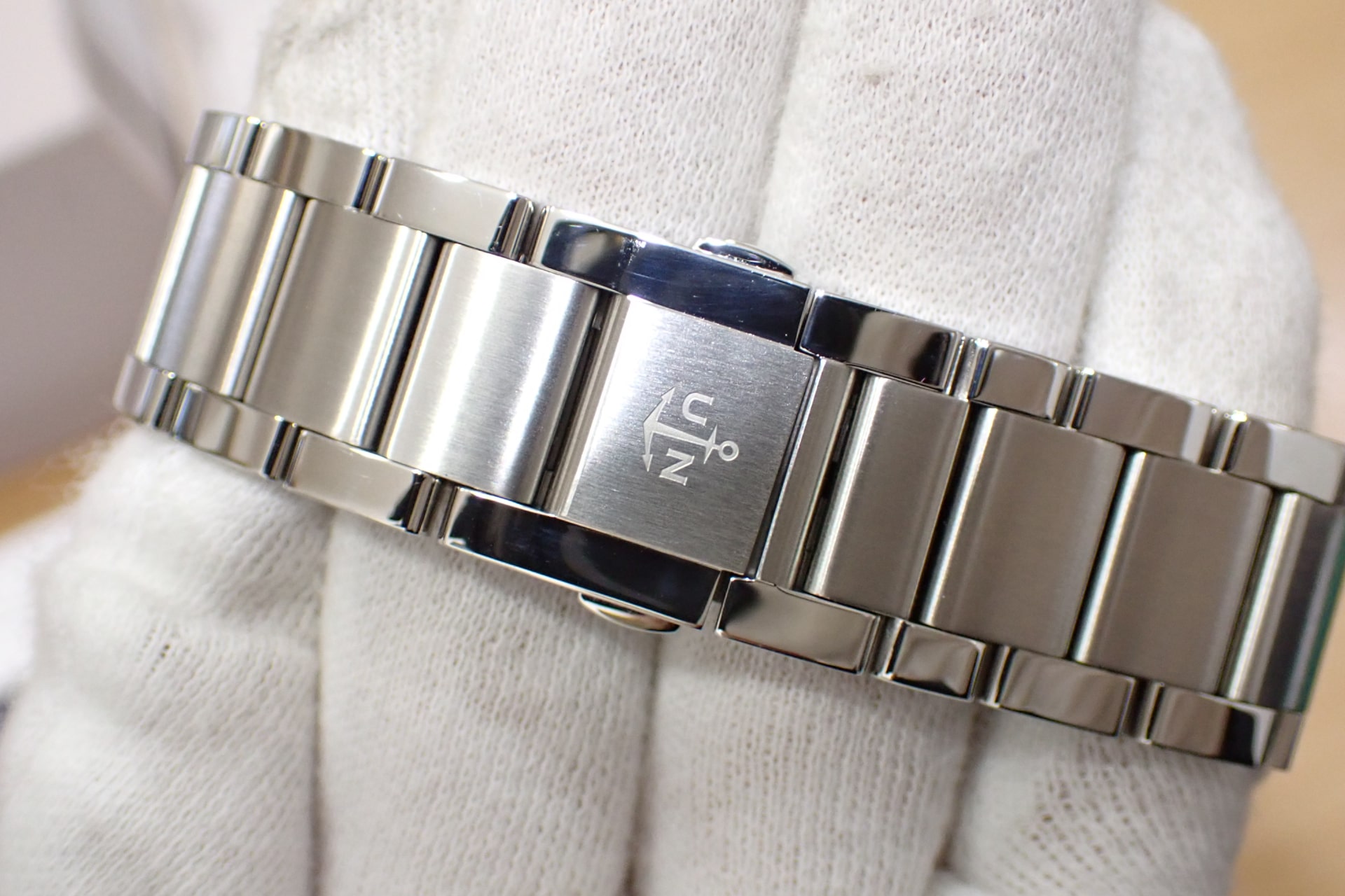 ユリスナルダン/ ULYSSE NARDIN マリーン トルピユール Ref.1183-310/43 ブルー文字盤 ステンレスブレスレットモデル