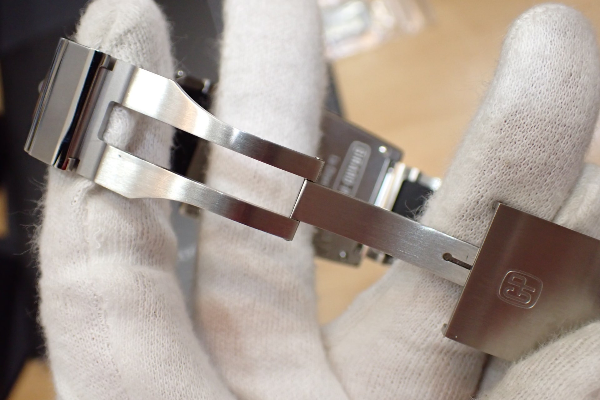 GIRARD PERREGAUX/ジラールペルゴ キャスケット Ref.39800-21-3199-6CM 世界限定820本 チタン製