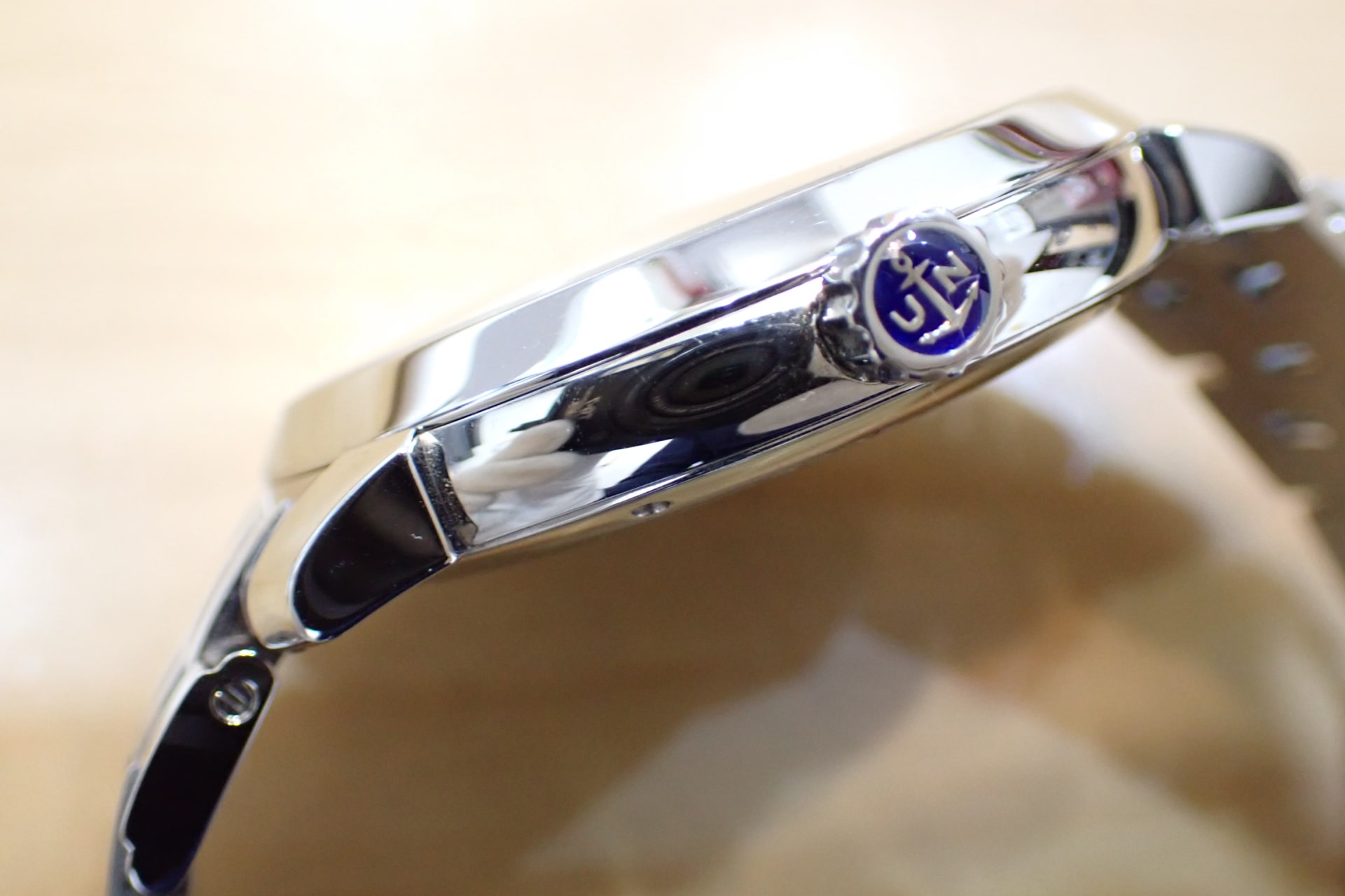 ULYSSE NARDIN/ユリスナルダン クラシコ エナメル文字盤 ブルー Ref.3203-136/E3