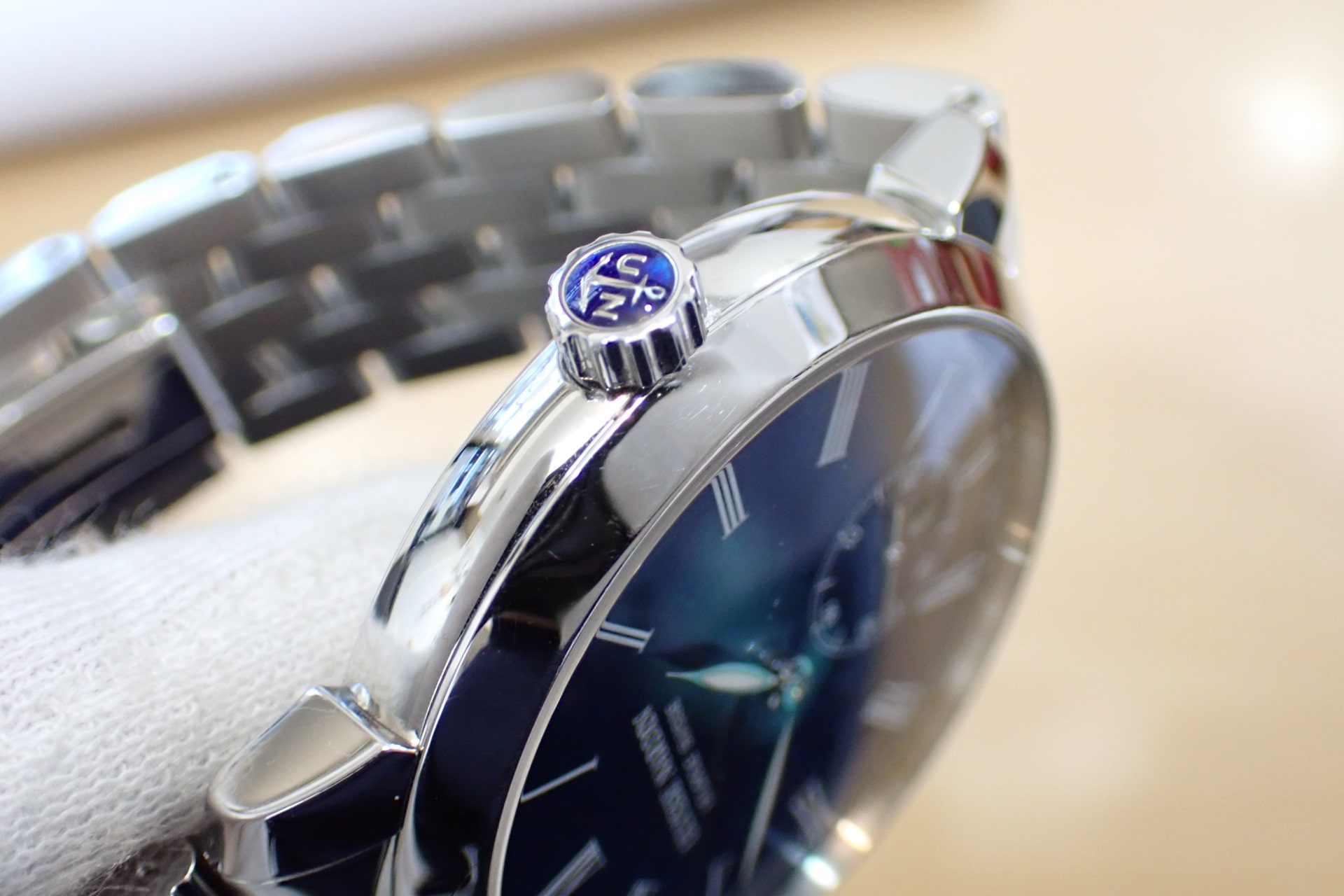 ULYSSE NARDIN/ユリスナルダン クラシコ エナメル文字盤 ブルー Ref.3203-136/E3