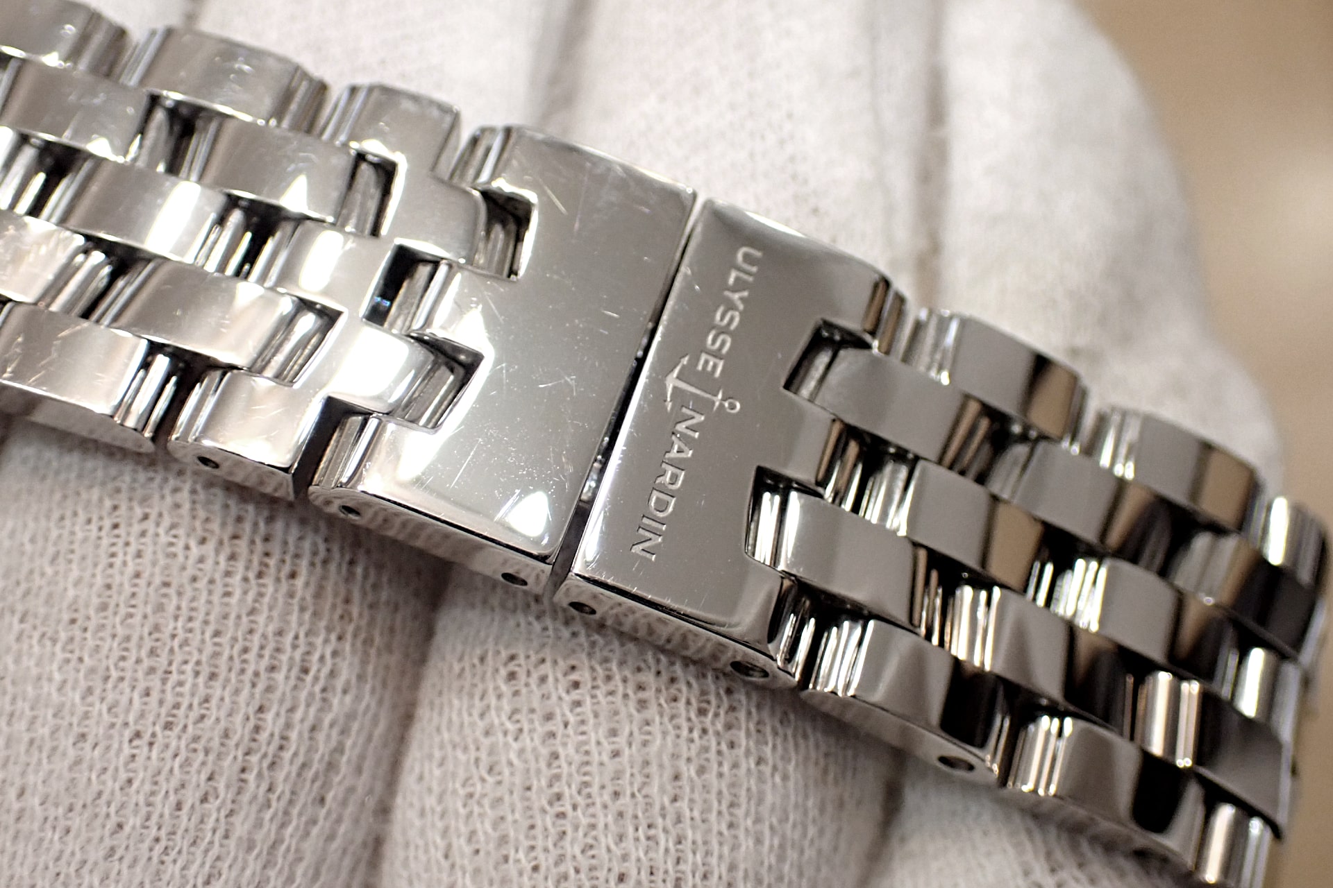 ULYSSE NARDIN/ユリスナルダン クラシコ エナメル文字盤 ブルー Ref.3203-136/E3