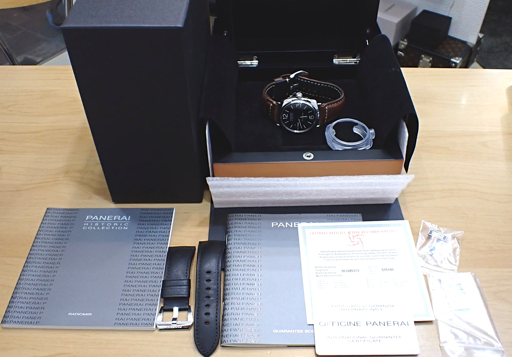 パネライ/Panerai ラジオミール ブラックシール ロゴ Ref.PAM00380