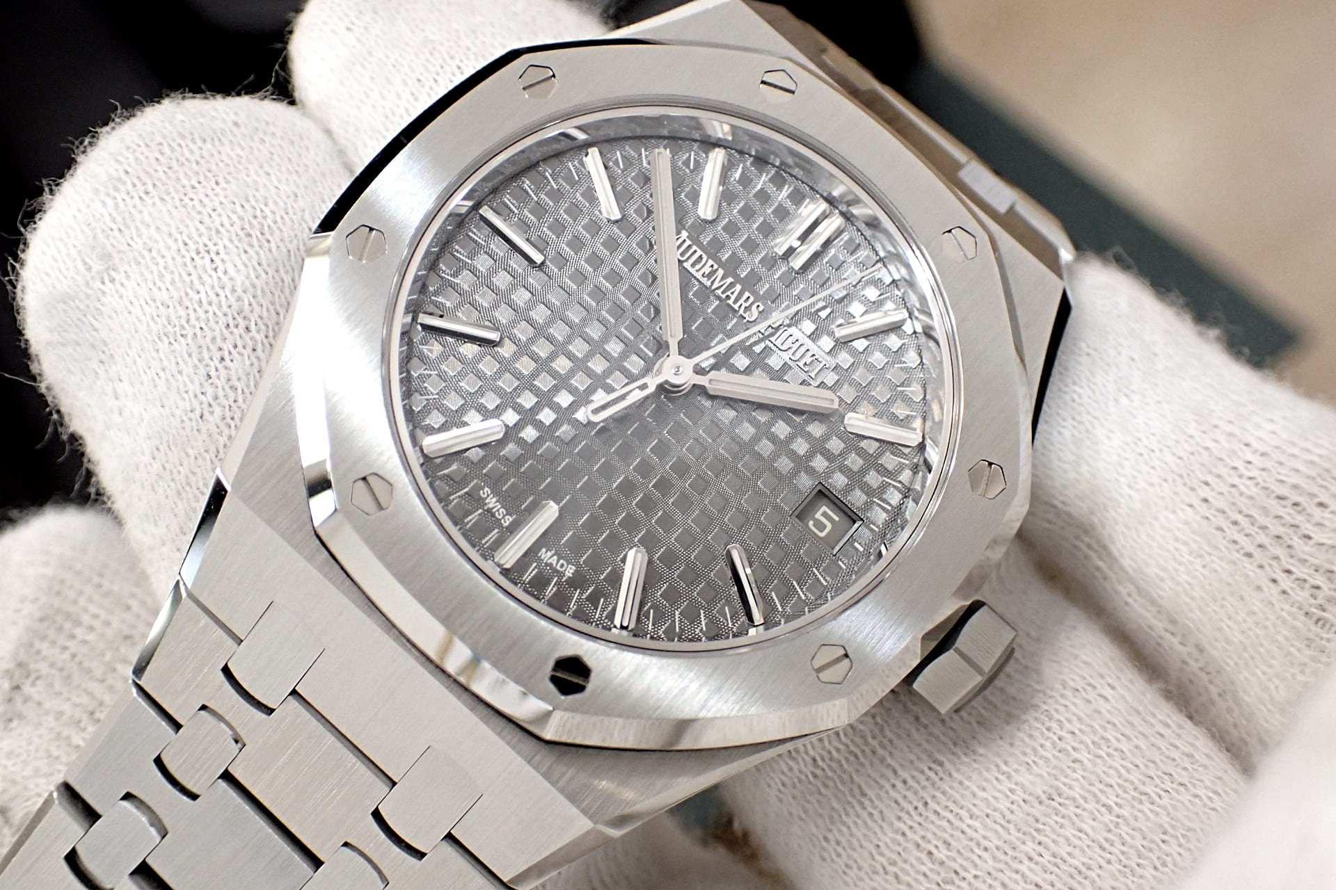 オーデマピゲ/Audemars Piguet ロイヤルオーク オートマティック 50周年記念 Ref.15550ST.OO.1356ST.03 グレー