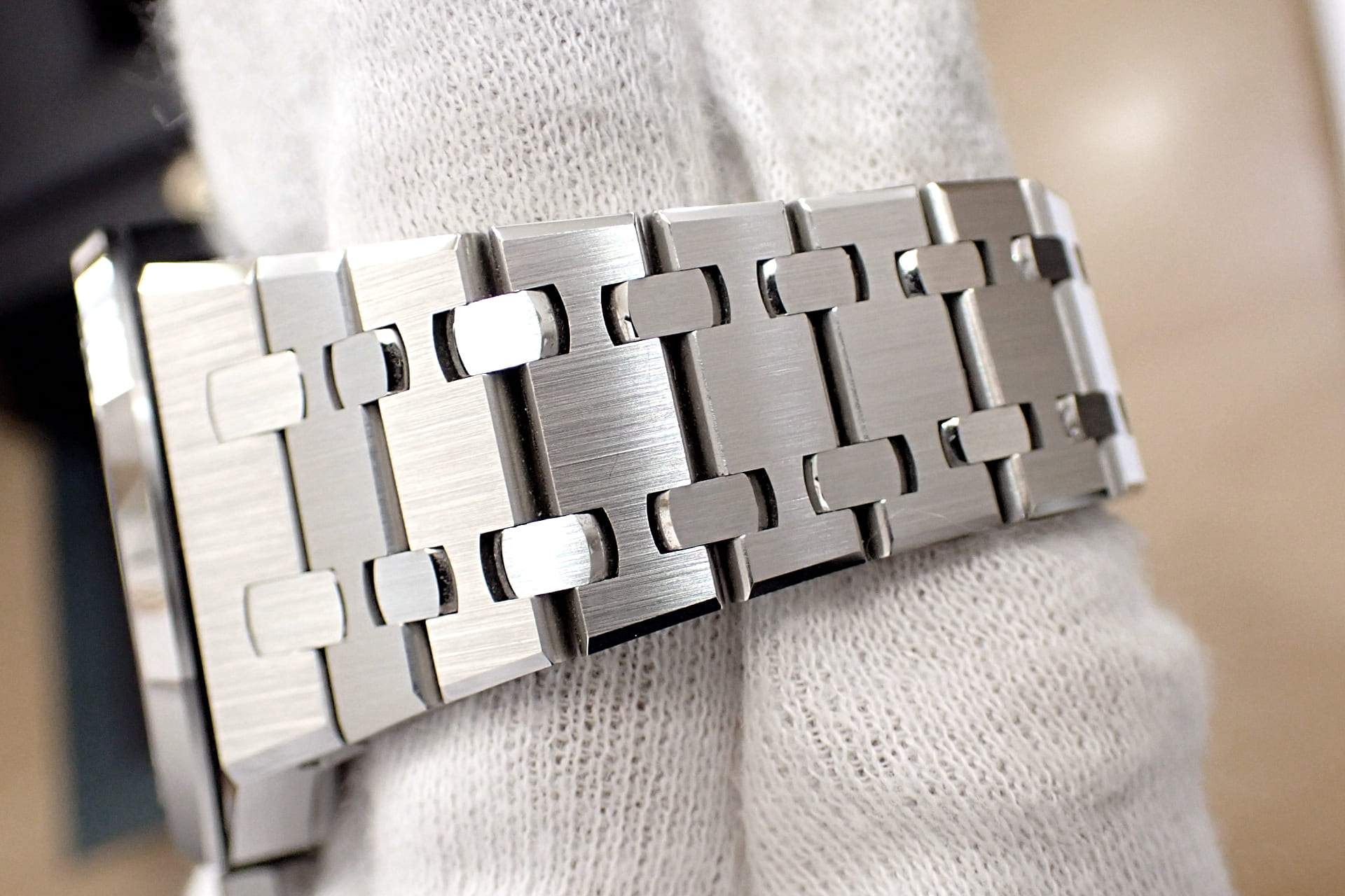 オーデマピゲ/Audemars Piguet ロイヤルオーク オートマティック 50周年記念 Ref.15550ST.OO.1356ST.03 グレー