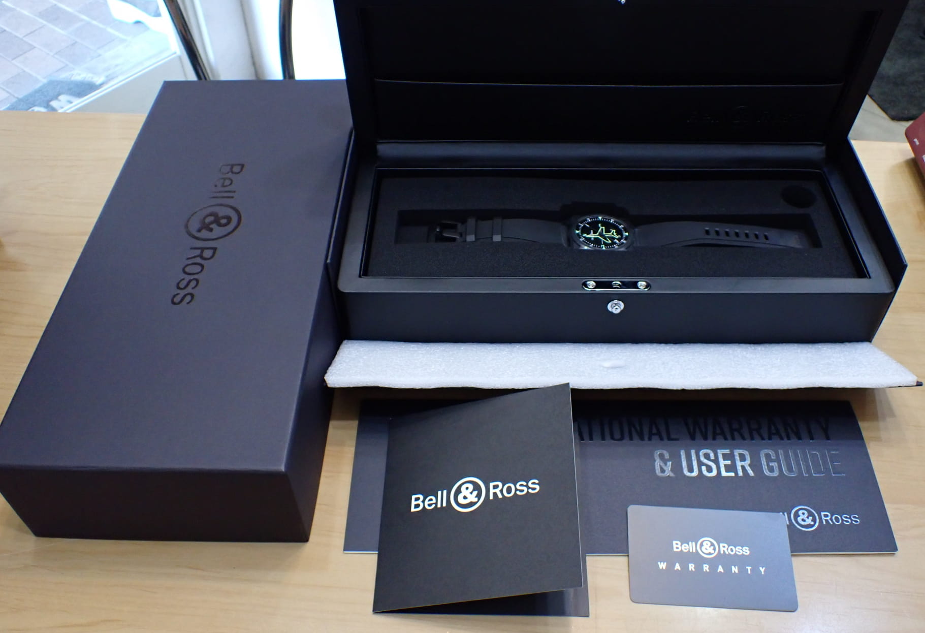 Bell&Ross/ベル&ロス BR-03 ジャイロコンパス Ref: BR03A-CPS-CE/SRB セラミック製