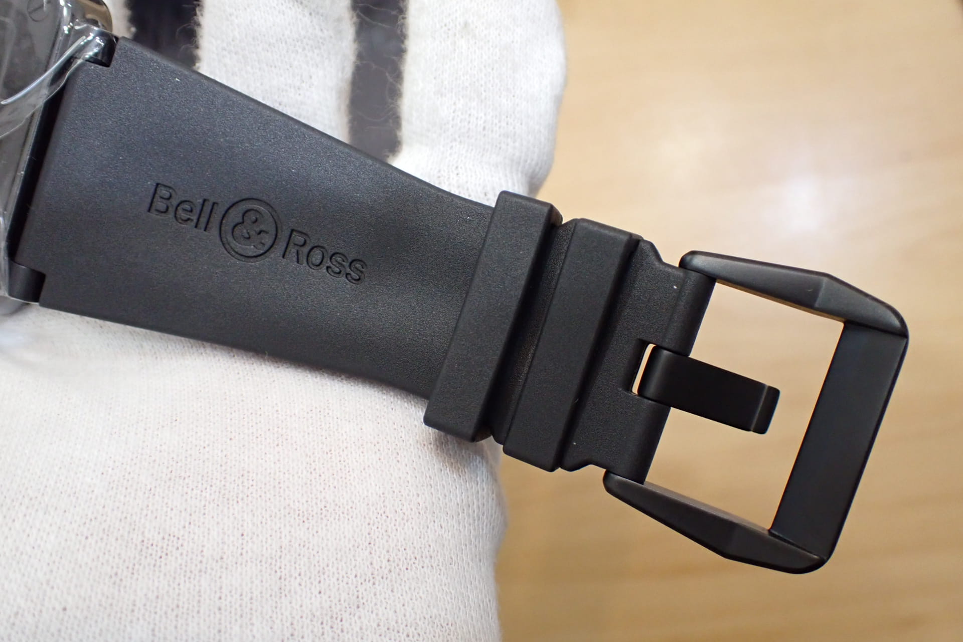 Bell&Ross/ベル&ロス BR-03 ジャイロコンパス Ref: BR03A-CPS-CE/SRB セラミック製