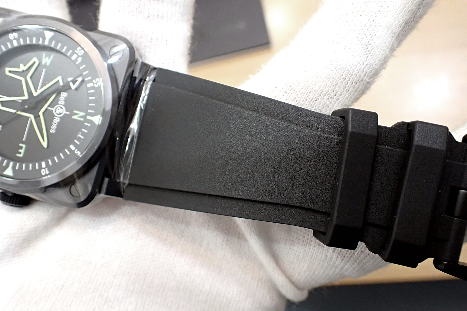 Bell&Ross/ベル&ロス BR-03 ジャイロコンパス Ref: BR03A-CPS-CE/SRB セラミック製