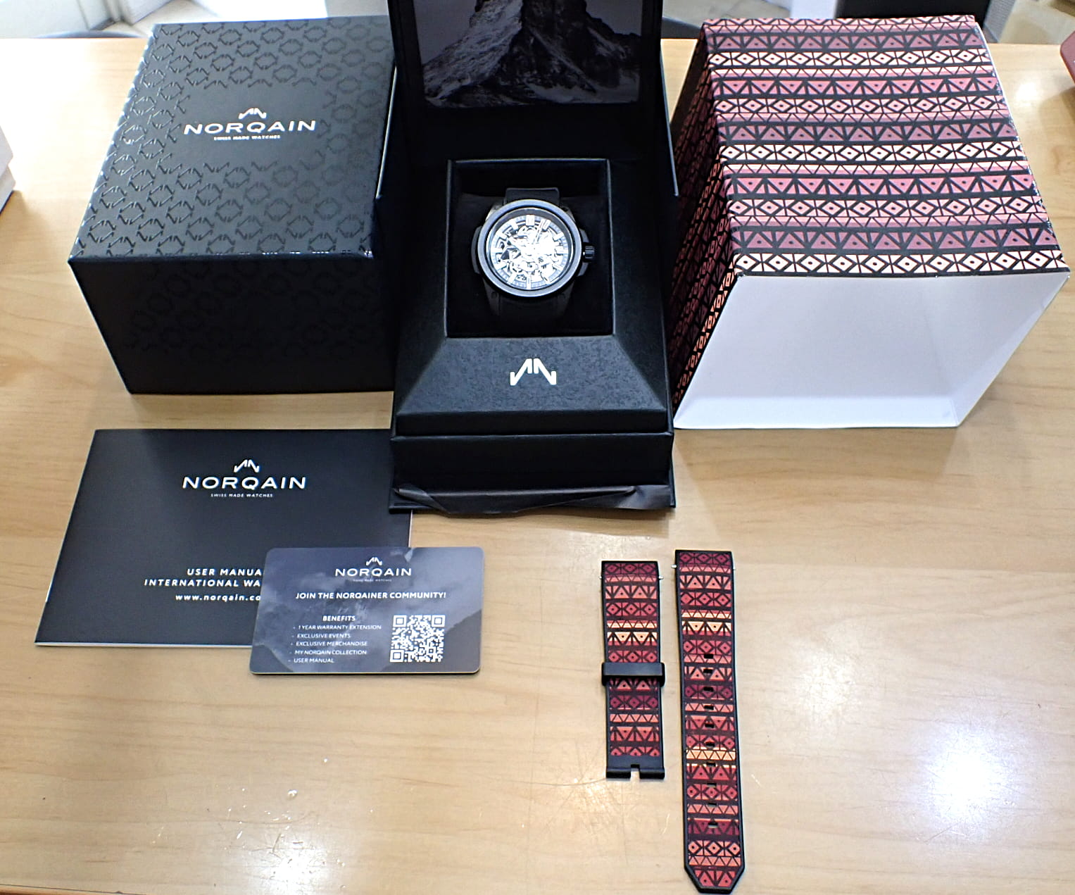 NORQAIN/ノルケイン インディペンデンス ワイルド ワン スケルトン ハクナ ミパカ 新作 Ref.N3000.07Q17.B24.R01 世界限定200本