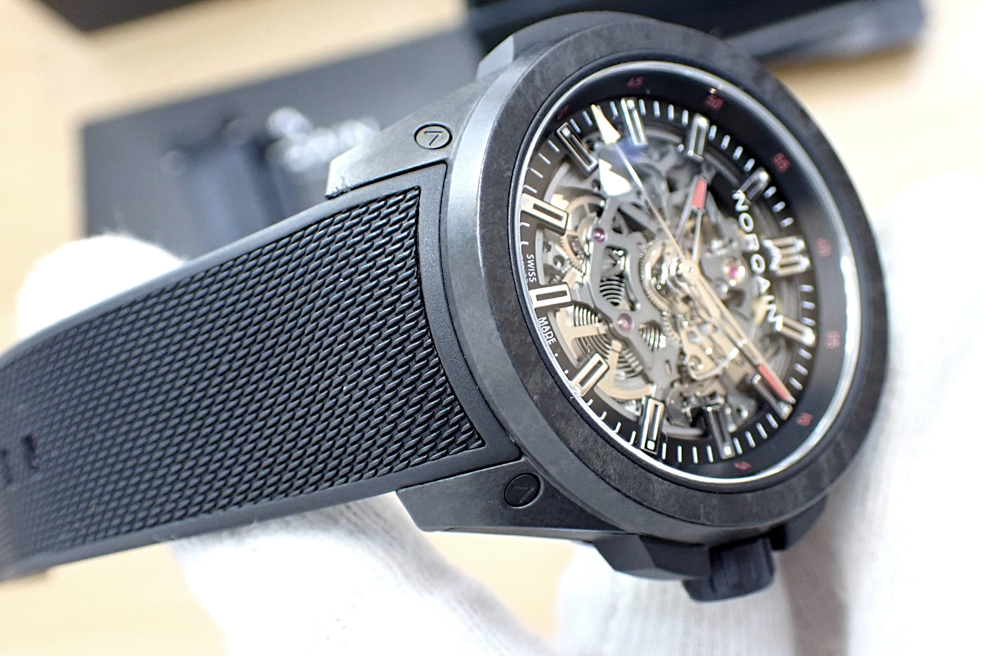 NORQAIN/ノルケイン インディペンデンス ワイルド ワン スケルトン ハクナ ミパカ 新作 Ref.N3000.07Q17.B24.R01 世界限定200本