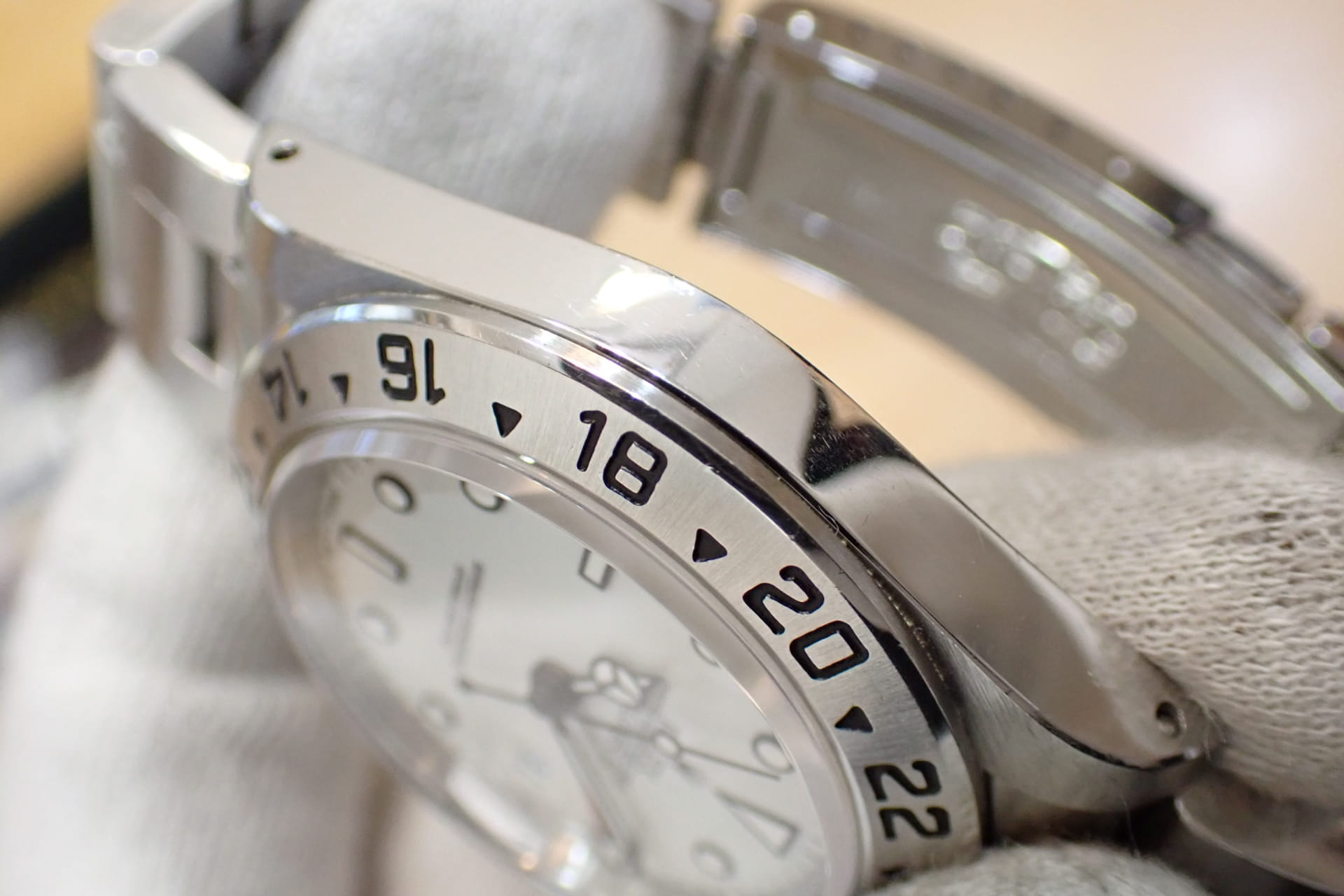 ROLEX/ロレックス エクスプローラー2 Ref.16570 N番 グレー文字盤 オールトリチウム 付属品充実