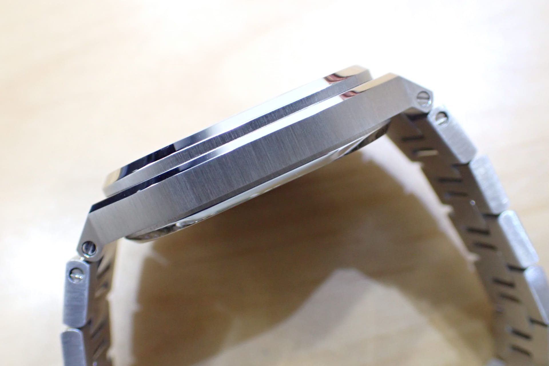 BELL&ROSS/ベル&ロス BR-05 マザーオブパール文字盤 Ref.BR05A-S-MP-ST/SST