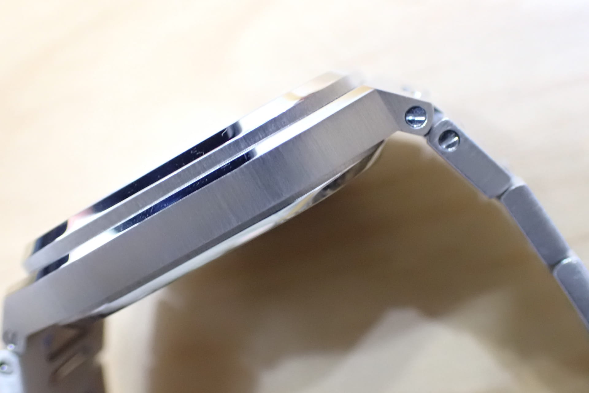 BELL&ROSS/ベル&ロス BR-05 マザーオブパール文字盤 Ref.BR05A-S-MP-ST/SST