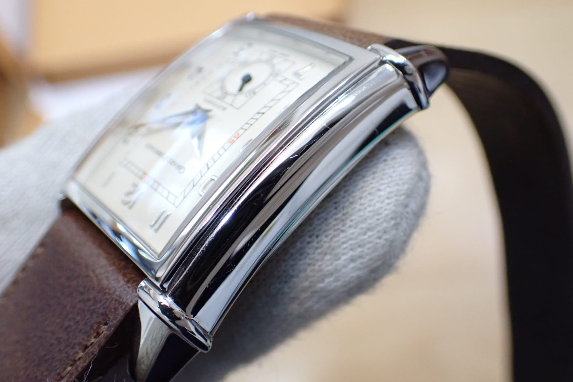 GIRARD PERREGAUX/ジラール ペルゴ ヴィンテージ1945 Ref.25930.1.11.105S