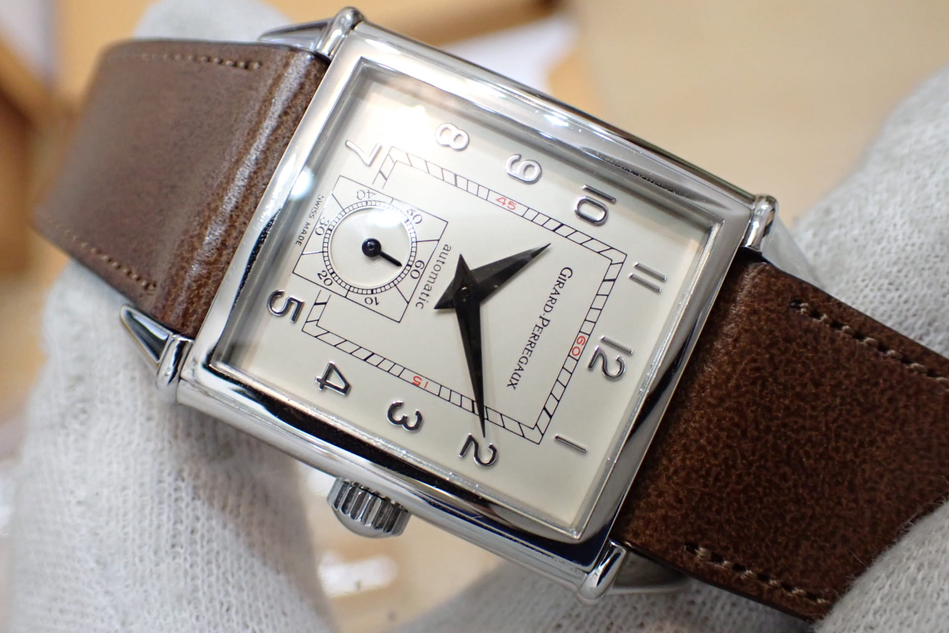 GIRARD PERREGAUX/ジラール ペルゴ ヴィンテージ1945 Ref.25930.1.11.105S