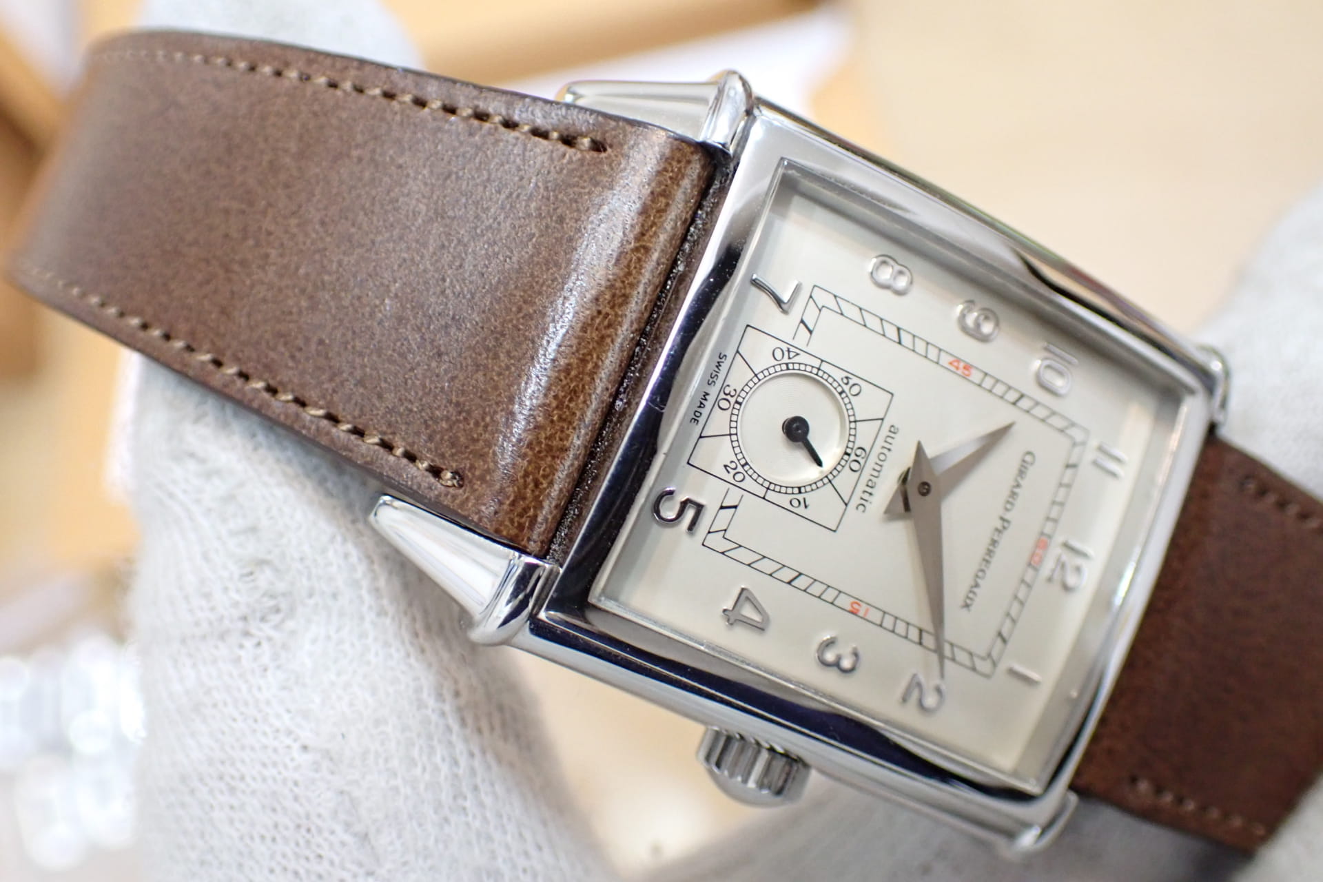 GIRARD PERREGAUX/ジラール ペルゴ ヴィンテージ1945 Ref.25930.1.11.105S