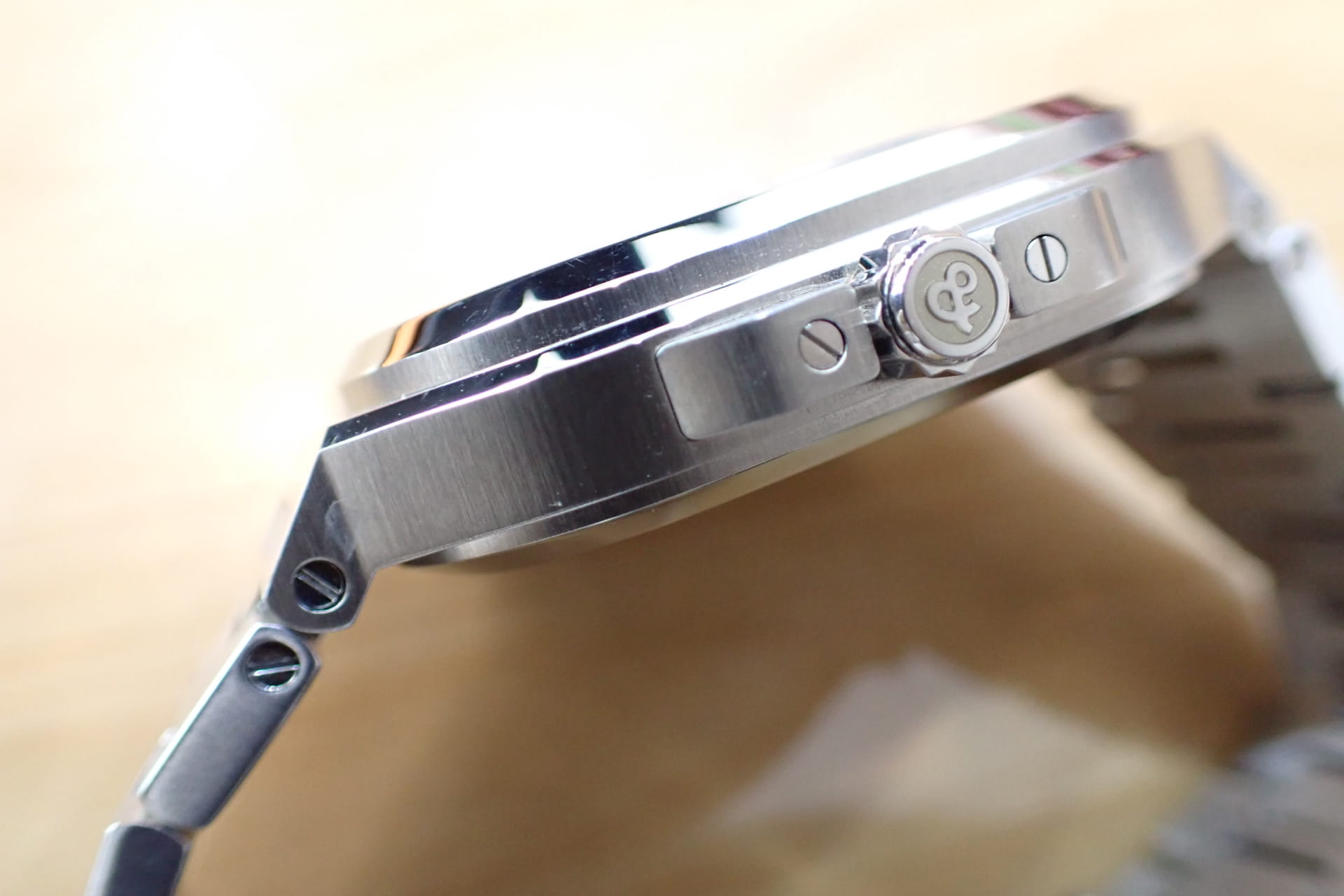 Bell&Ross/ベル&ロス BR05 ネイビー文字盤 Ref.BR05A-BLU-ST/SST