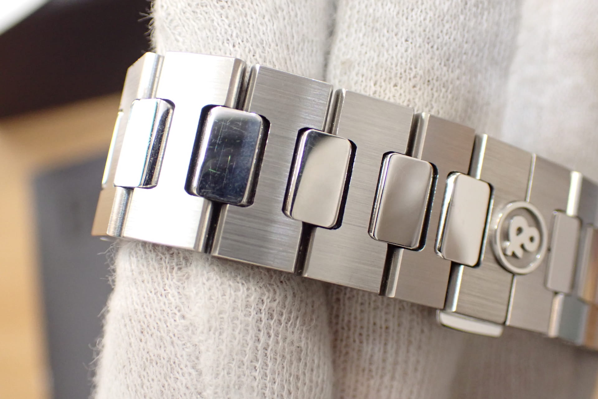 Bell&Ross/ベル&ロス BR05 ネイビー文字盤 Ref.BR05A-BLU-ST/SST