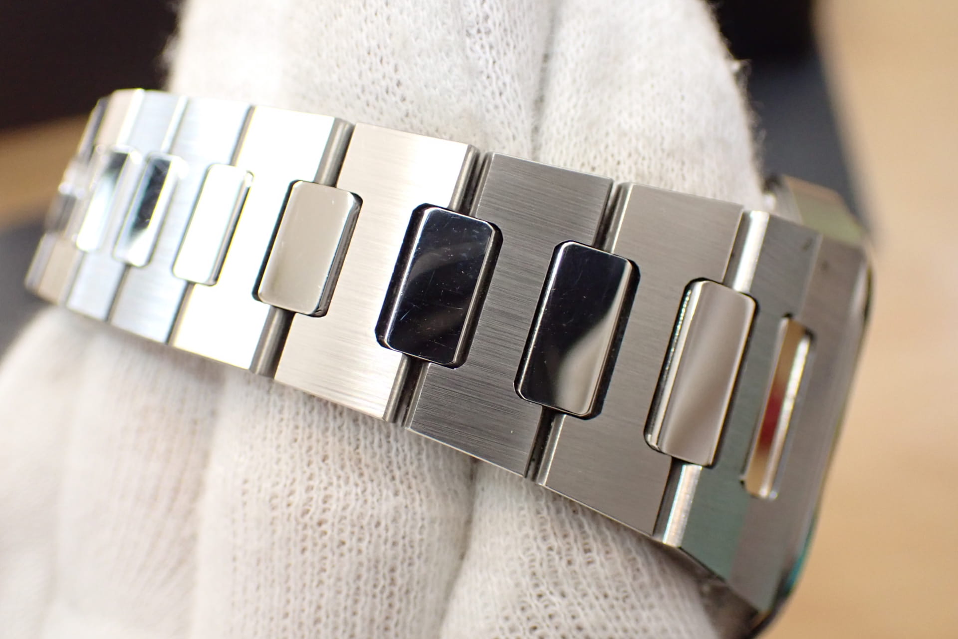 Bell&Ross/ベル&ロス BR05 ネイビー文字盤 Ref.BR05A-BLU-ST/SST