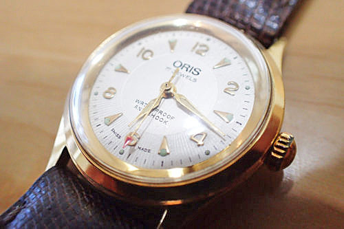 オリスの手巻き時計、7305