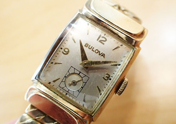 ブローバのCal.8BA、腕時計