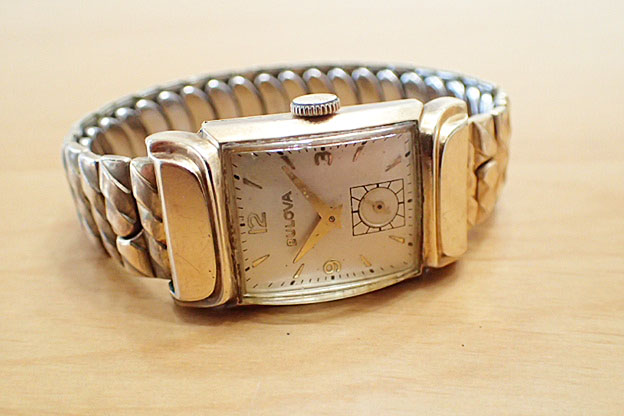 ブローバのCal.8BA、腕時計