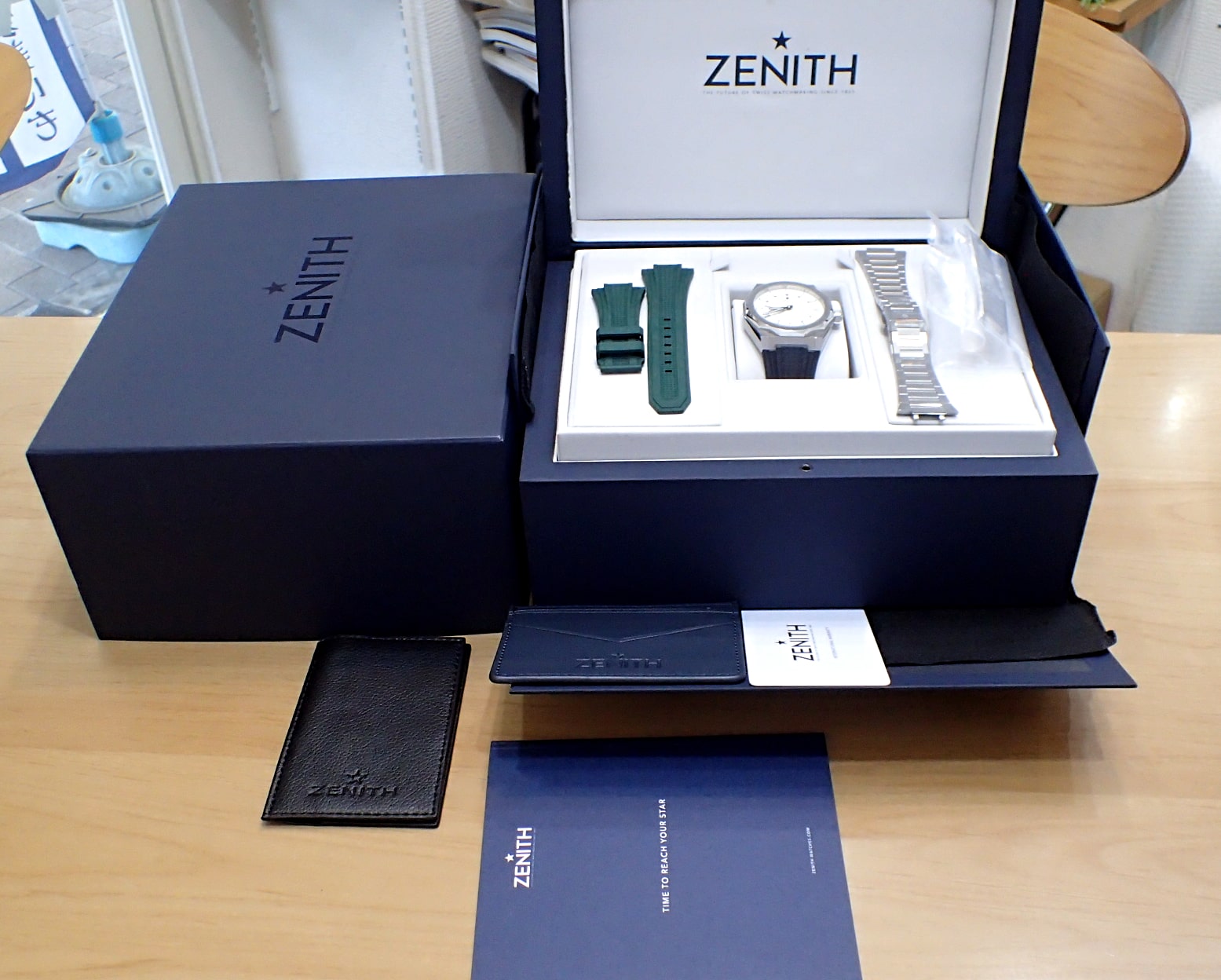 ZENITH/ゼニス デファイ スカイライン Ref.03.9300.3620/01.I001 ホワイト文字盤
