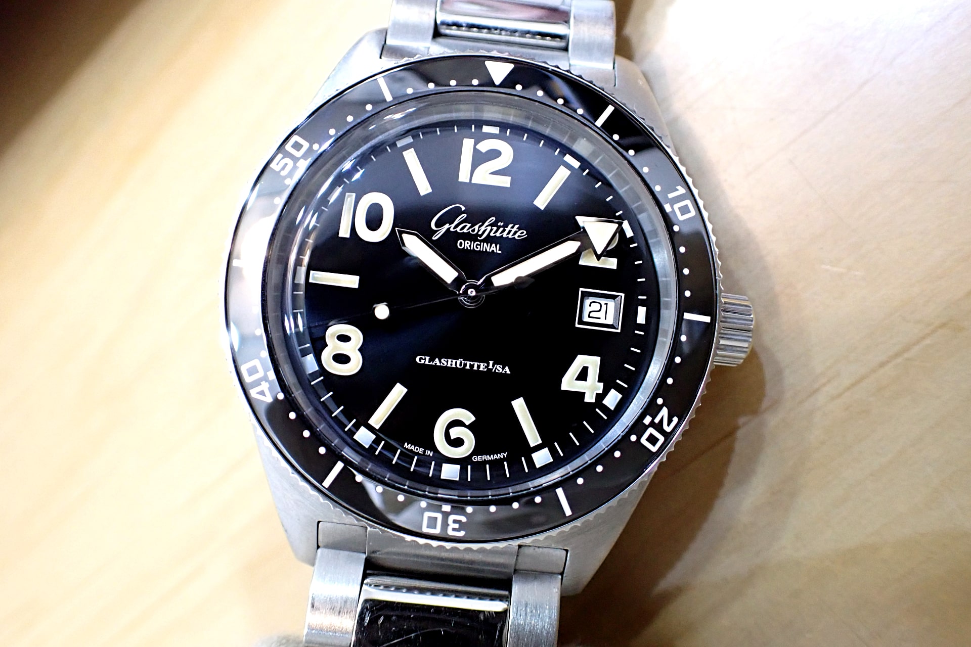 GLASHUTTE ORIGINAL/グラスヒュッテ オリジナル SeaQ/シーキュー Ref.1-39-11-06-80-70 黒文字盤