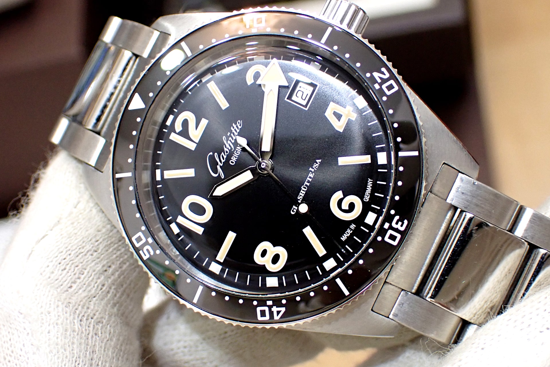 GLASHUTTE ORIGINAL/グラスヒュッテ オリジナル SeaQ/シーキュー Ref.1-39-11-06-80-70 黒文字盤