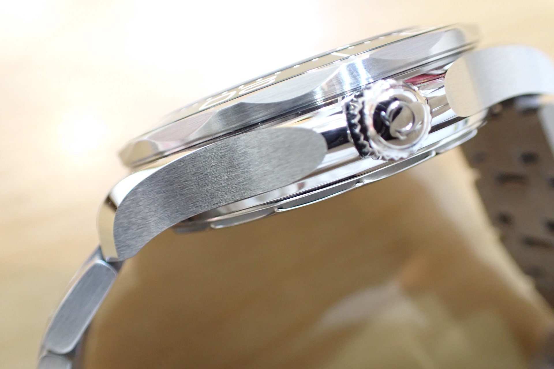 オメガ/OMEGA シーマスター ダイバー300m コーアクシャル マスタークロノメーター Ref.210.30.42.20.10.001 グリーン文字盤