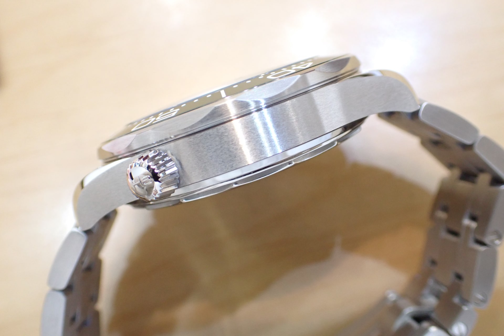 オメガ/OMEGA シーマスター ダイバー300m コーアクシャル マスタークロノメーター Ref.210.30.42.20.10.001 グリーン文字盤