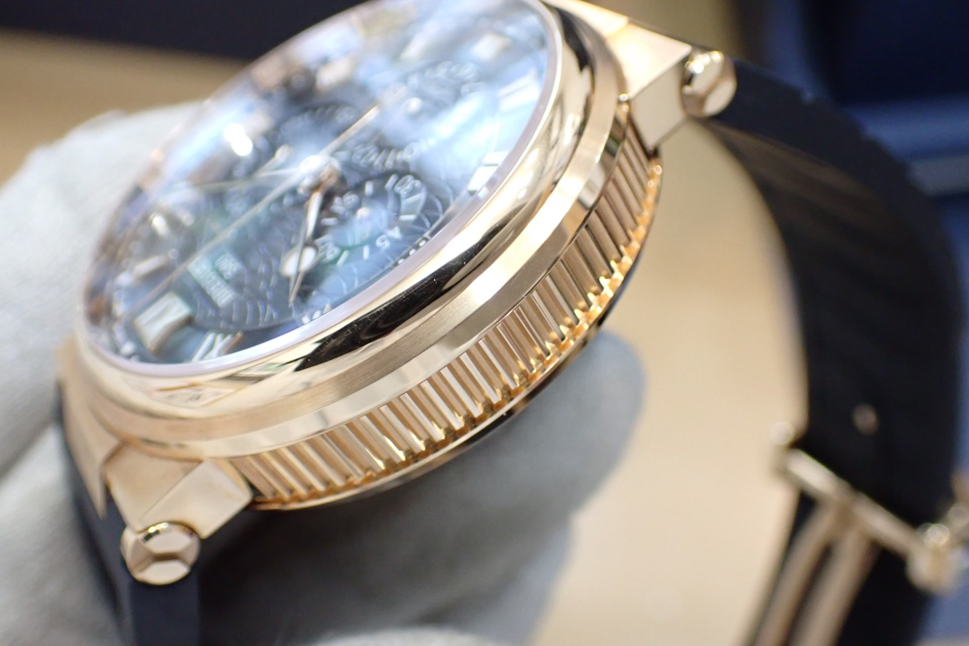 ブレゲ/Breguet マリーン クロノグラフ　18KRG グレー文字盤 Ref.5527BR/G3/9WV