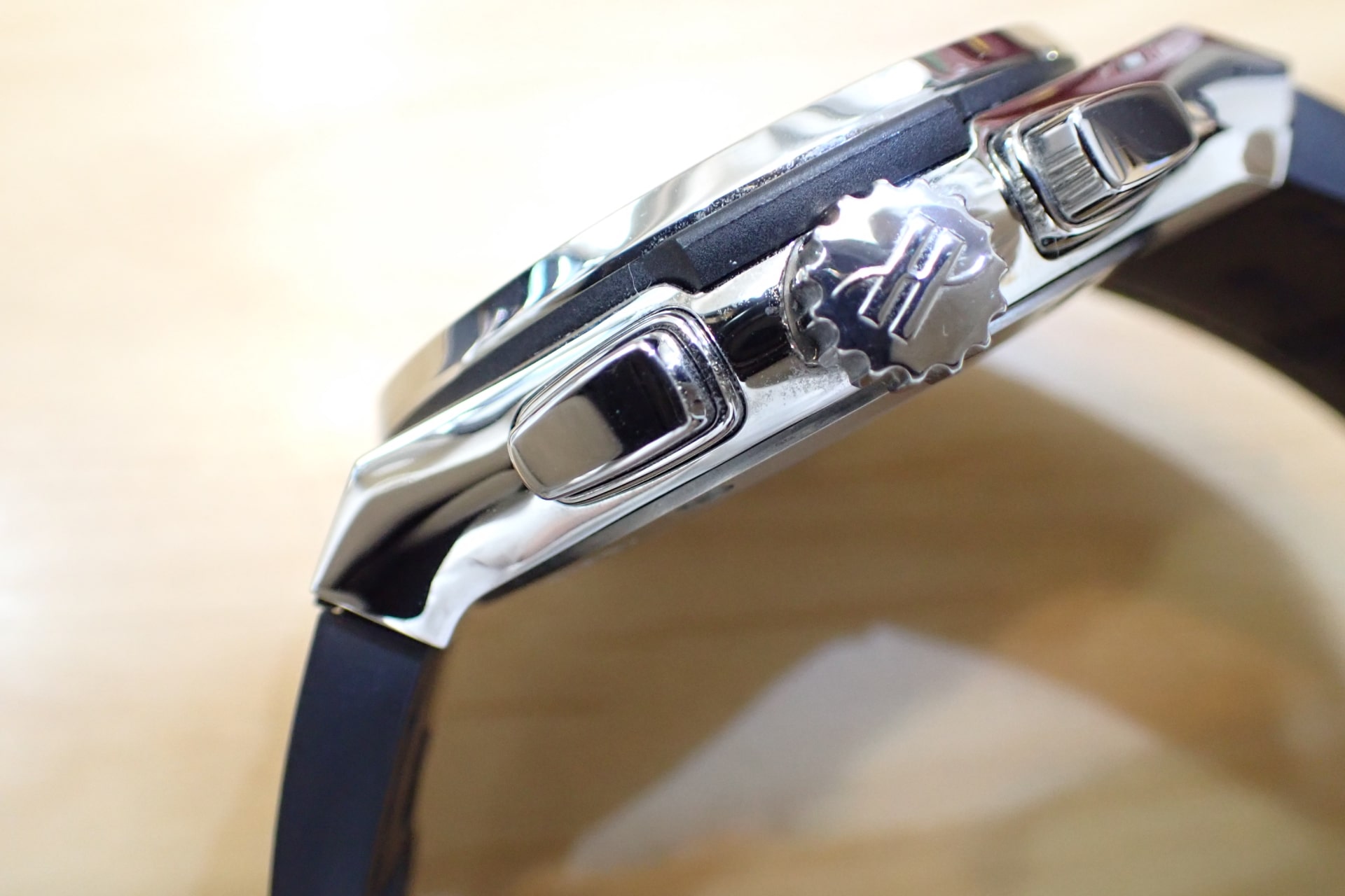 HUBLOT/ウブロ クラシックフュージョン クロノグラフ チタニウム Ref.521.NX.8970.LR グリーン文字盤