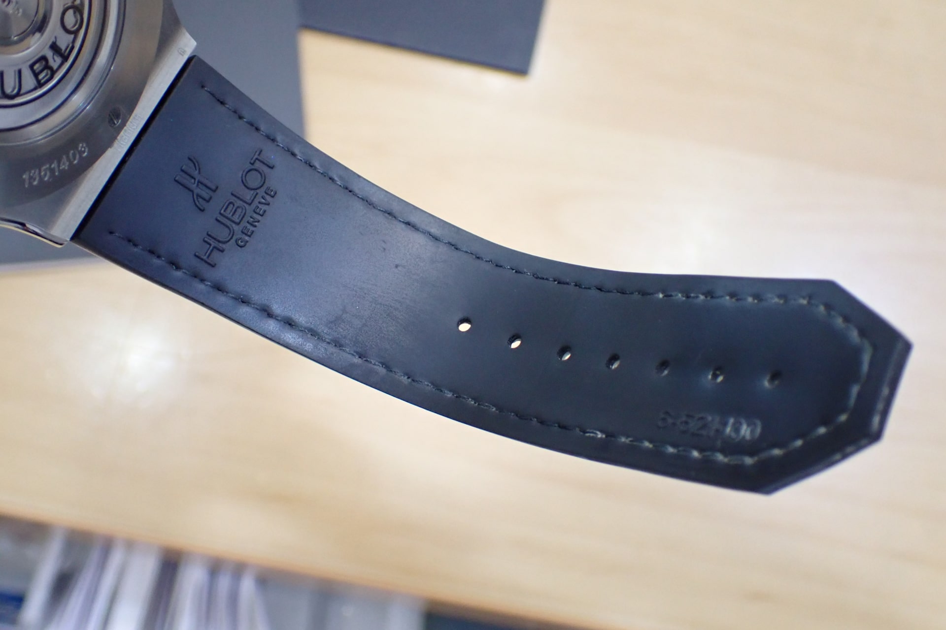 HUBLOT/ウブロ クラシックフュージョン クロノグラフ チタニウム Ref.521.NX.8970.LR グリーン文字盤