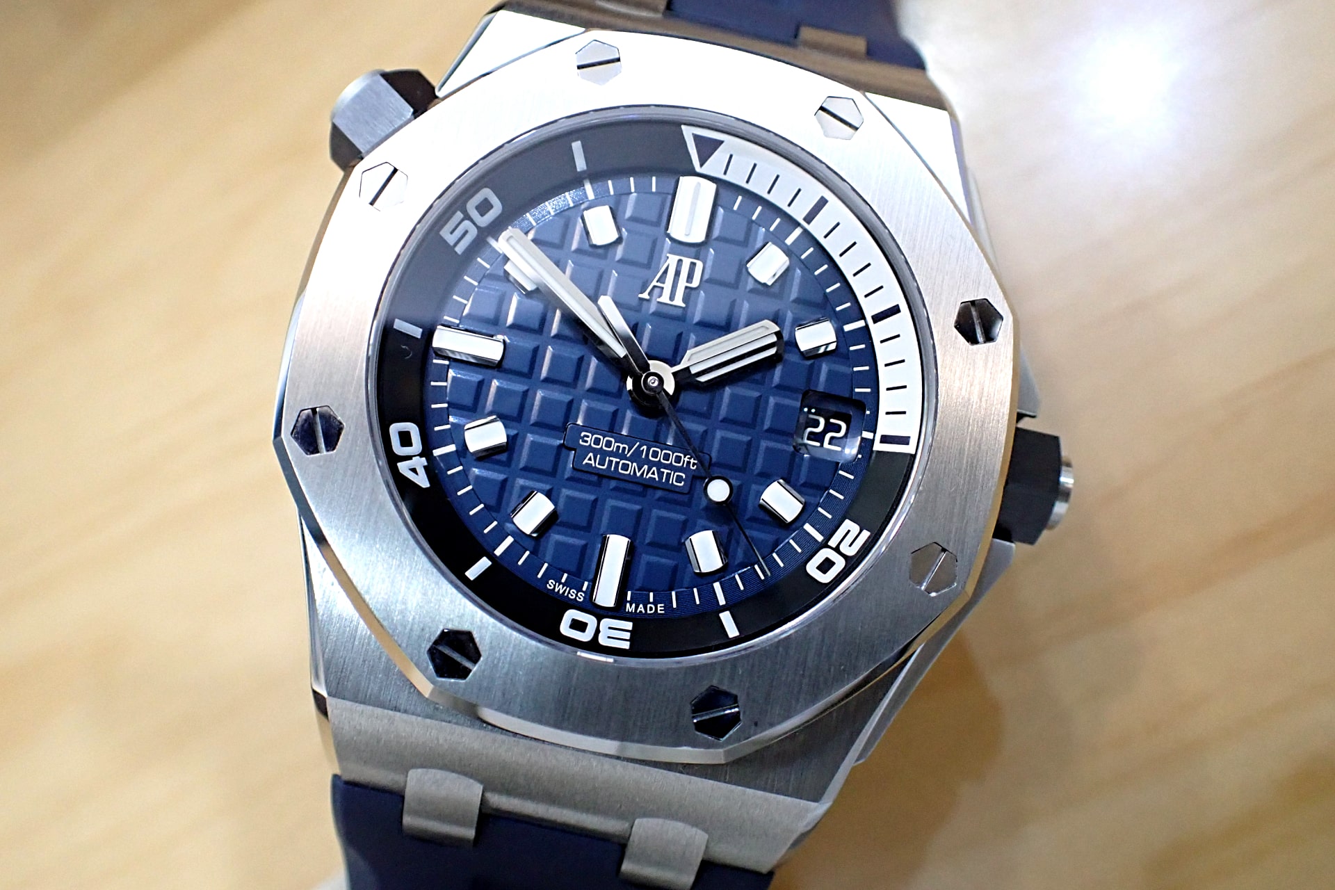 AUDEMARS PIGUET/オーデマピゲ ロイヤルオーク オフショア ダイバー　Ref.15720ST.OO.A027CA.01　ブルー文字盤