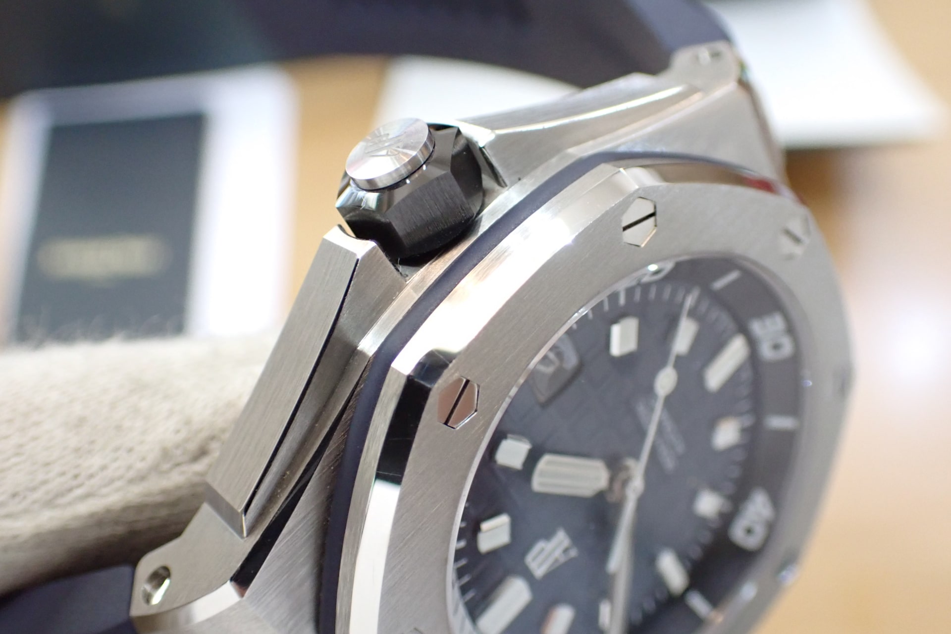 AUDEMARS PIGUET/オーデマピゲ ロイヤルオーク オフショア ダイバー　Ref.15720ST.OO.A027CA.01　ブルー文字盤