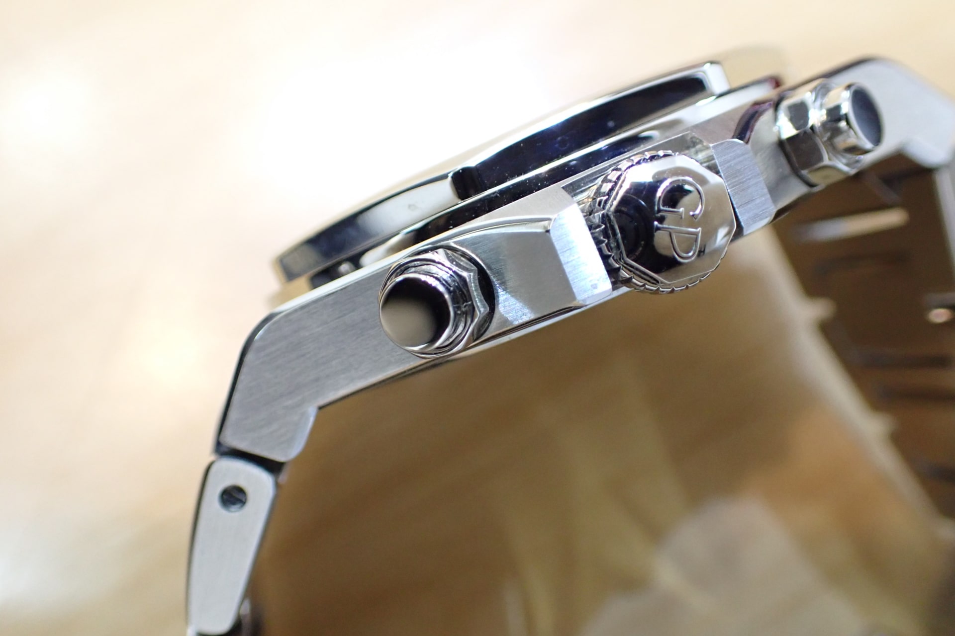 GIRARD PERREGAUX/ジラールペルゴ ロレアート 42mm クロノグラフ Ref.81020-11-431-BB4A ブルー文字盤