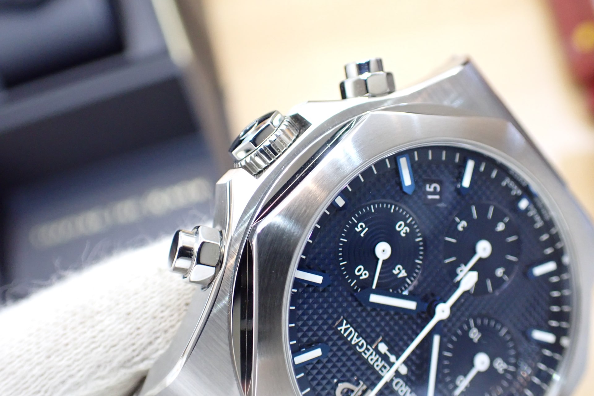 GIRARD PERREGAUX/ジラールペルゴ ロレアート 42mm クロノグラフ Ref.81020-11-431-BB4A ブルー文字盤