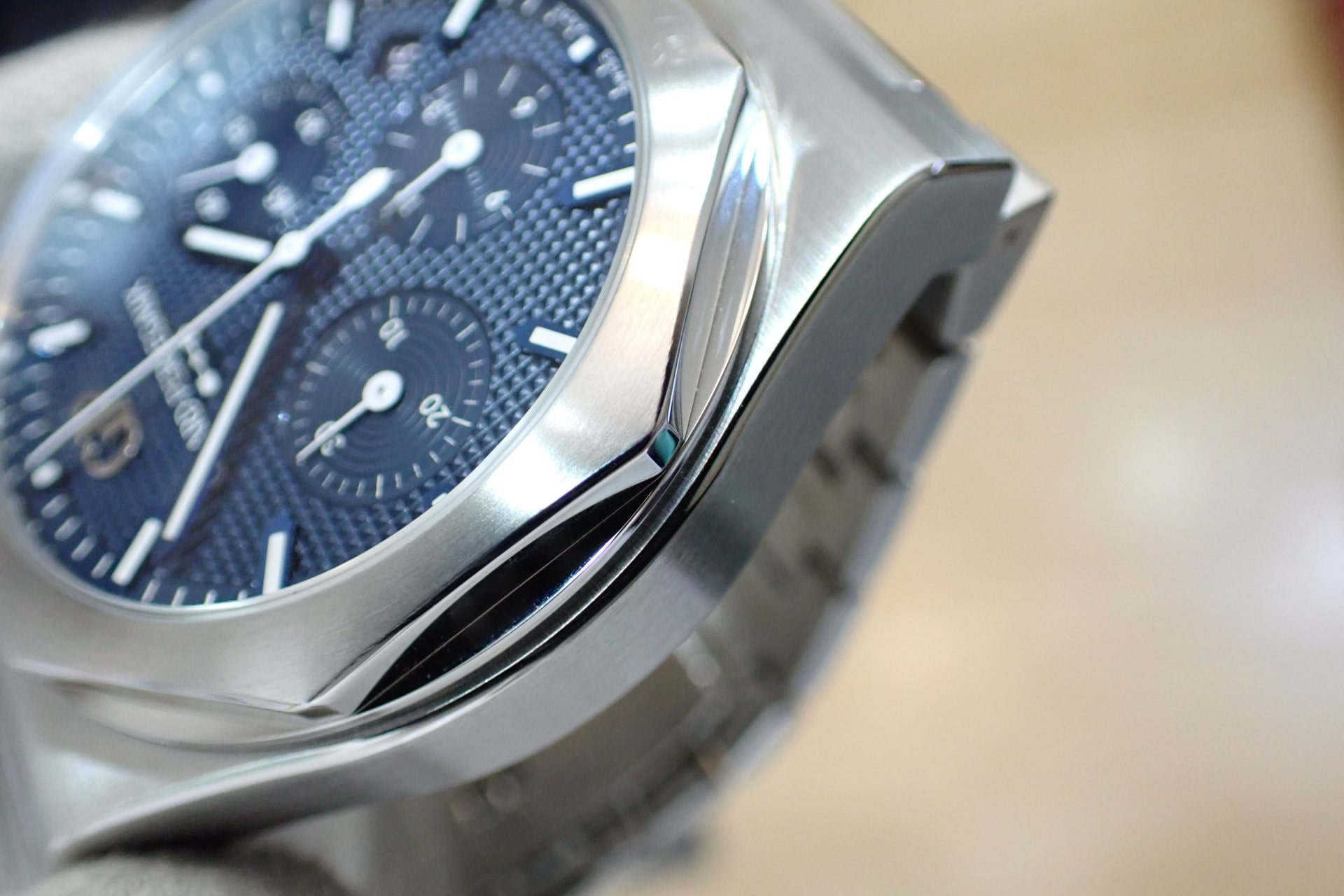 GIRARD PERREGAUX/ジラールペルゴ ロレアート 42mm クロノグラフ Ref.81020-11-431-BB4A ブルー文字盤