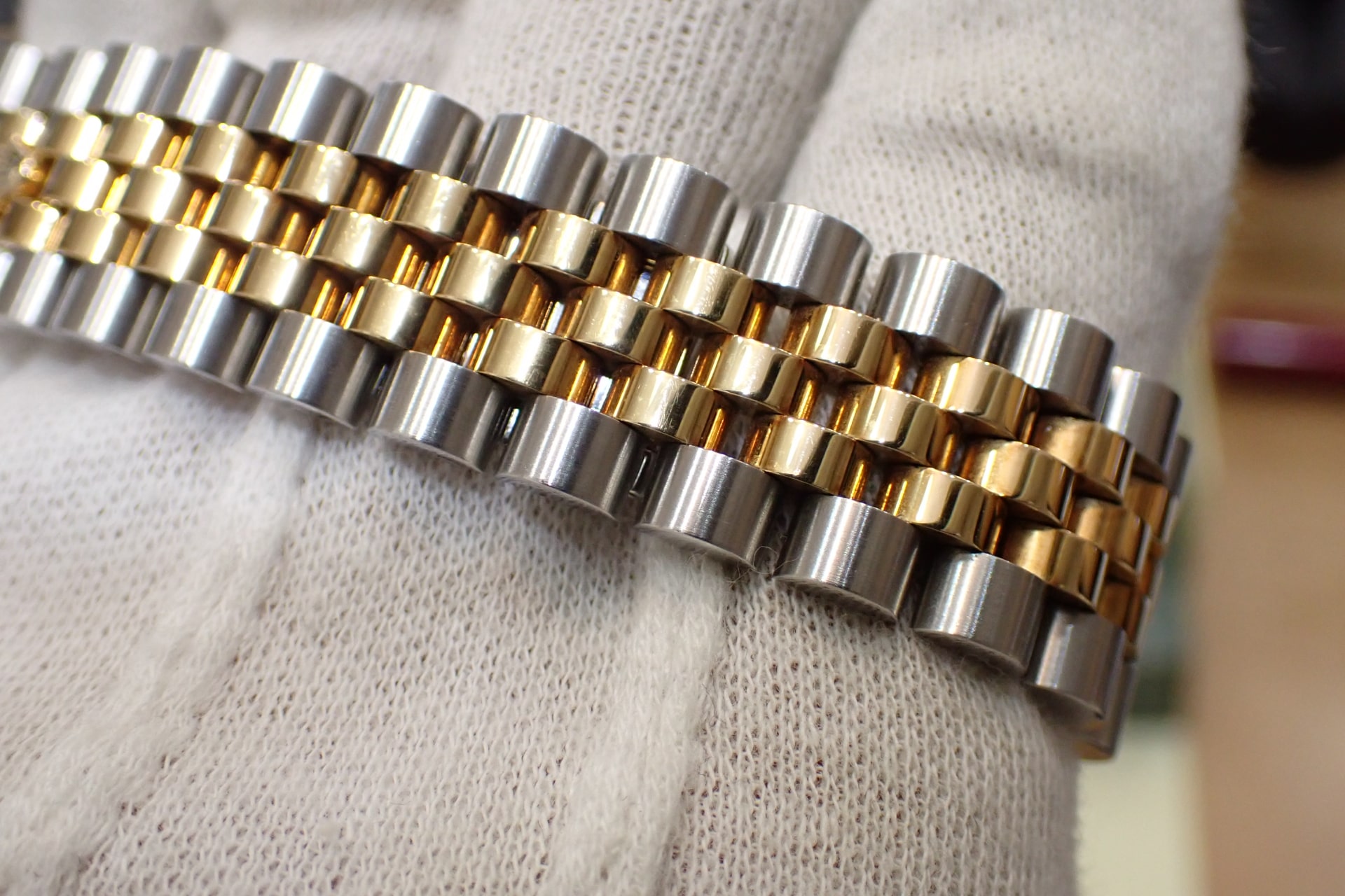 ロレックス/ROLEX デイトジャスト Ref.116233 シリアルG番 18KYG/SS シャンパン文字盤/ジュビリー