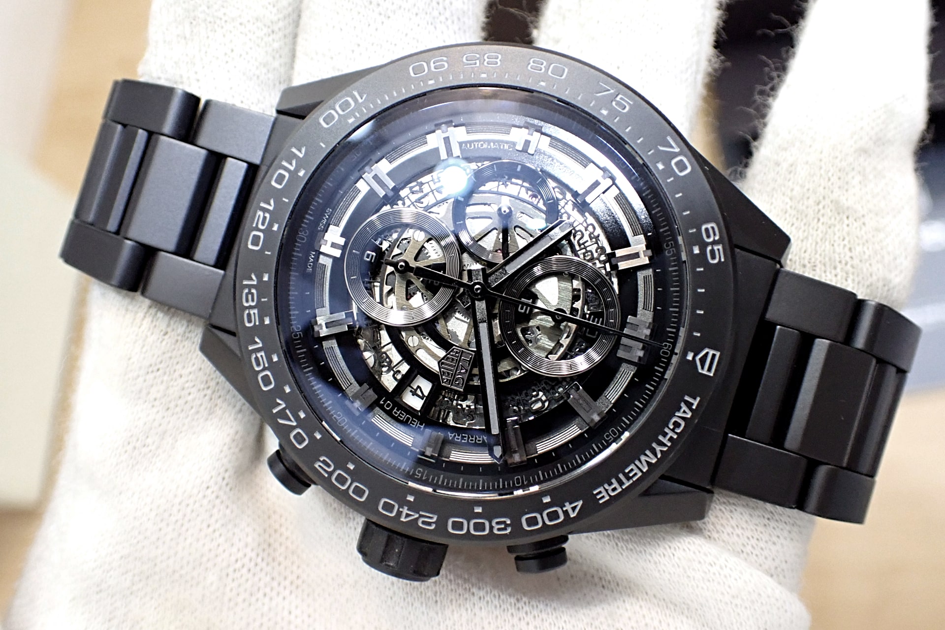 タグ ホイヤー/TAG HEUER カレラ キャリバーホイヤー01 クロノグラフ Ref.CAR2A91.BH0742 セラミック製