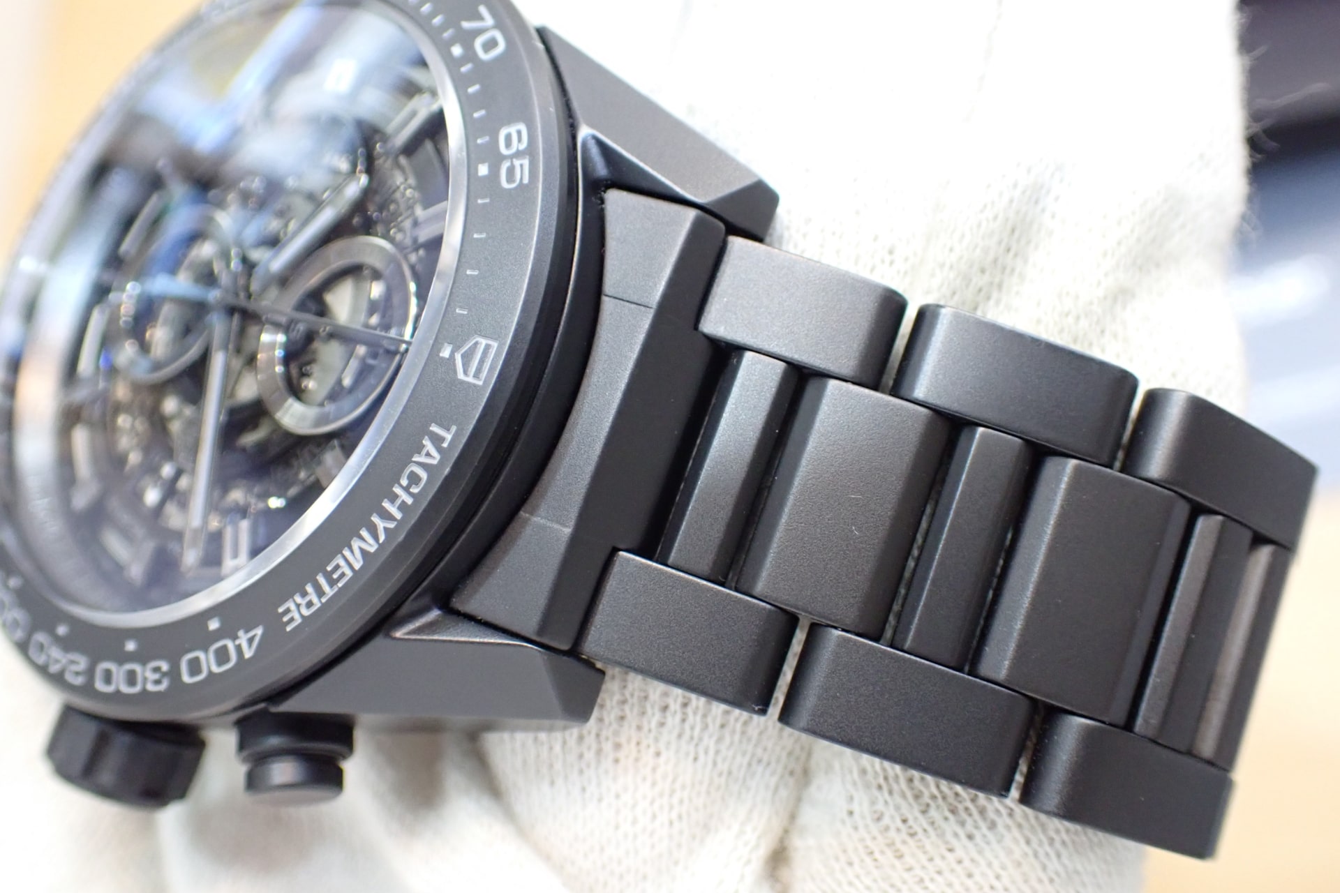 タグ ホイヤー/TAG HEUER カレラ キャリバーホイヤー01 クロノグラフ Ref.CAR2A91.BH0742 セラミック製