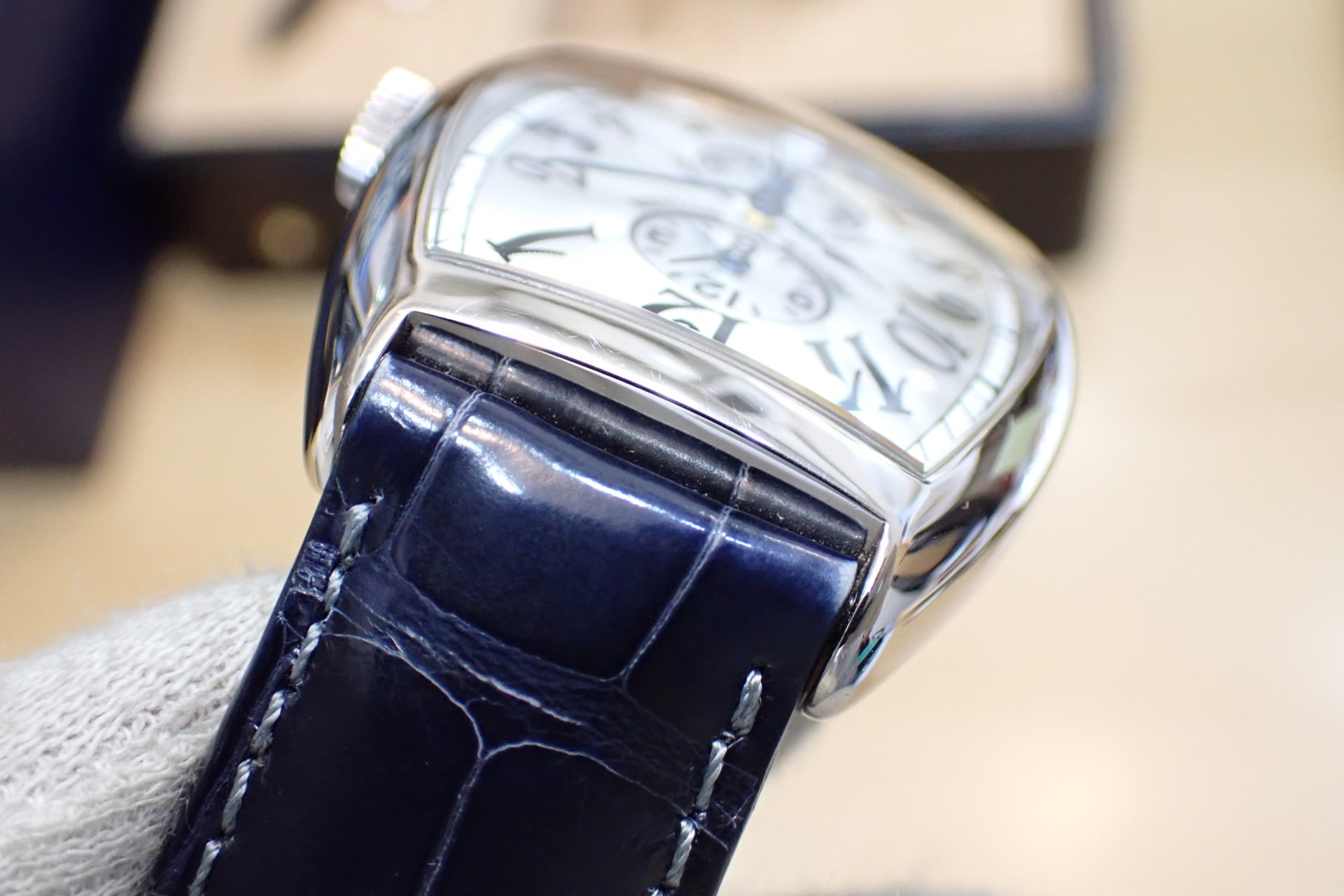 フランクミュラー/FRANCK MULLER Ref.6850MB トノーカーベックス マスターバンカー 18KWG 3タイムゾーン