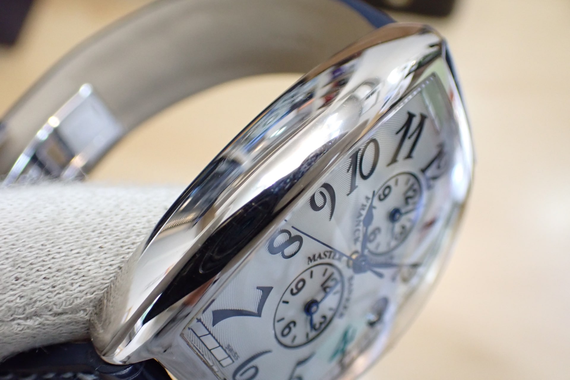 フランクミュラー/FRANCK MULLER Ref.6850MB トノーカーベックス マスターバンカー 18KWG 3タイムゾーン